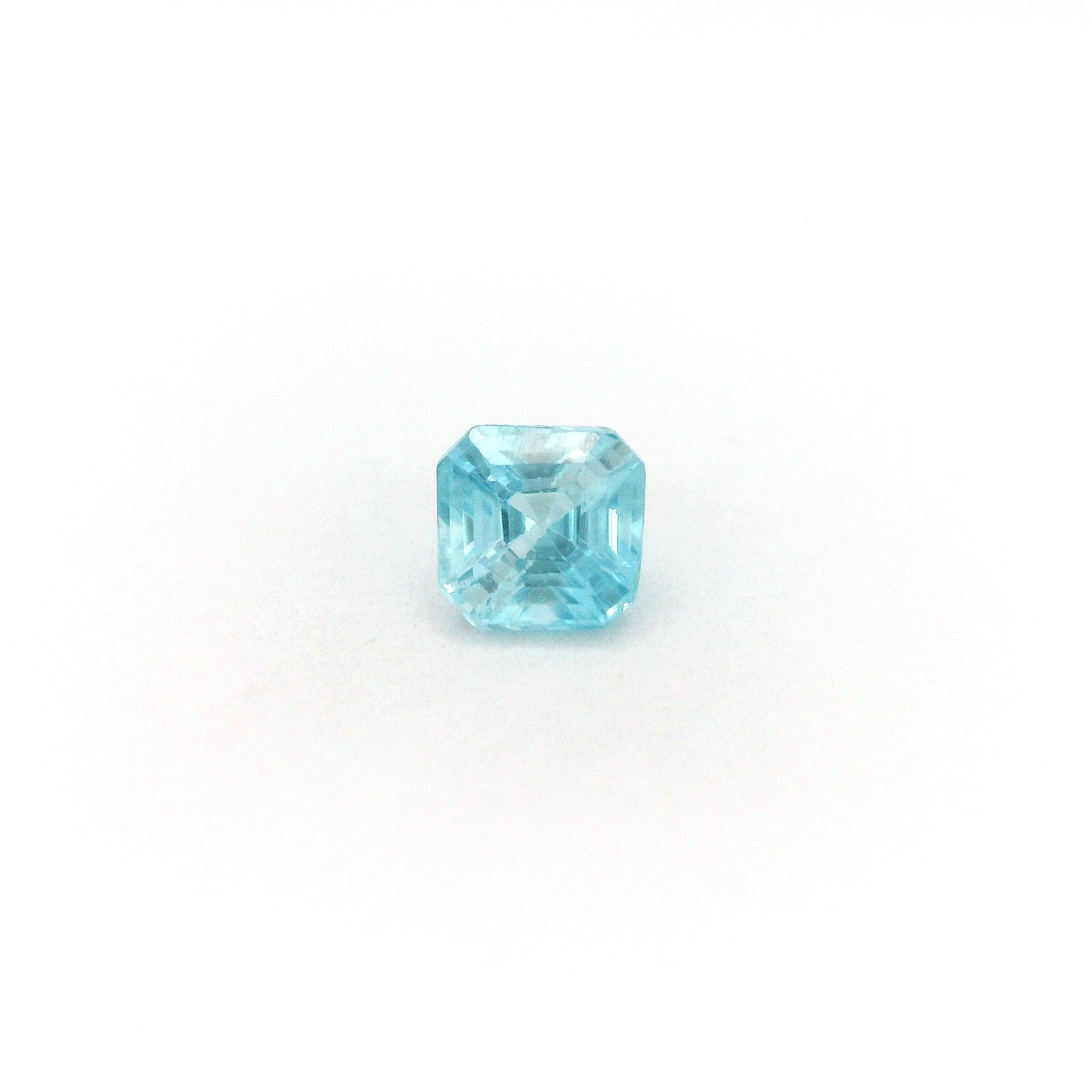 0.93ct ZIRCON