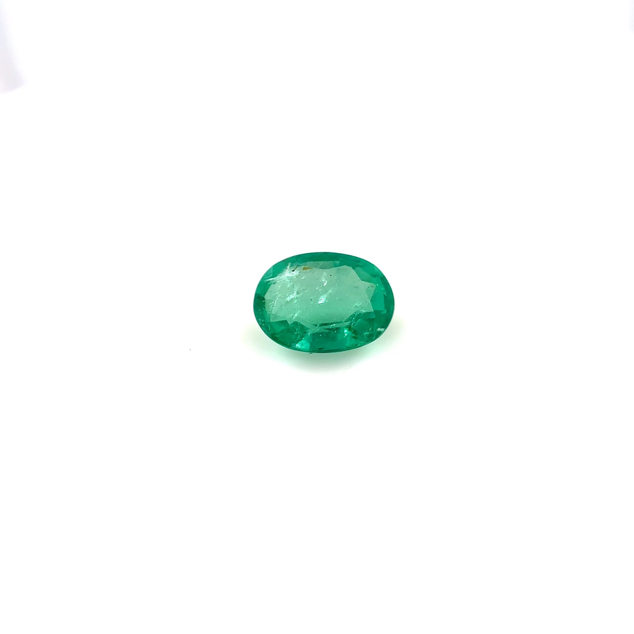 0.88ct EMERALD