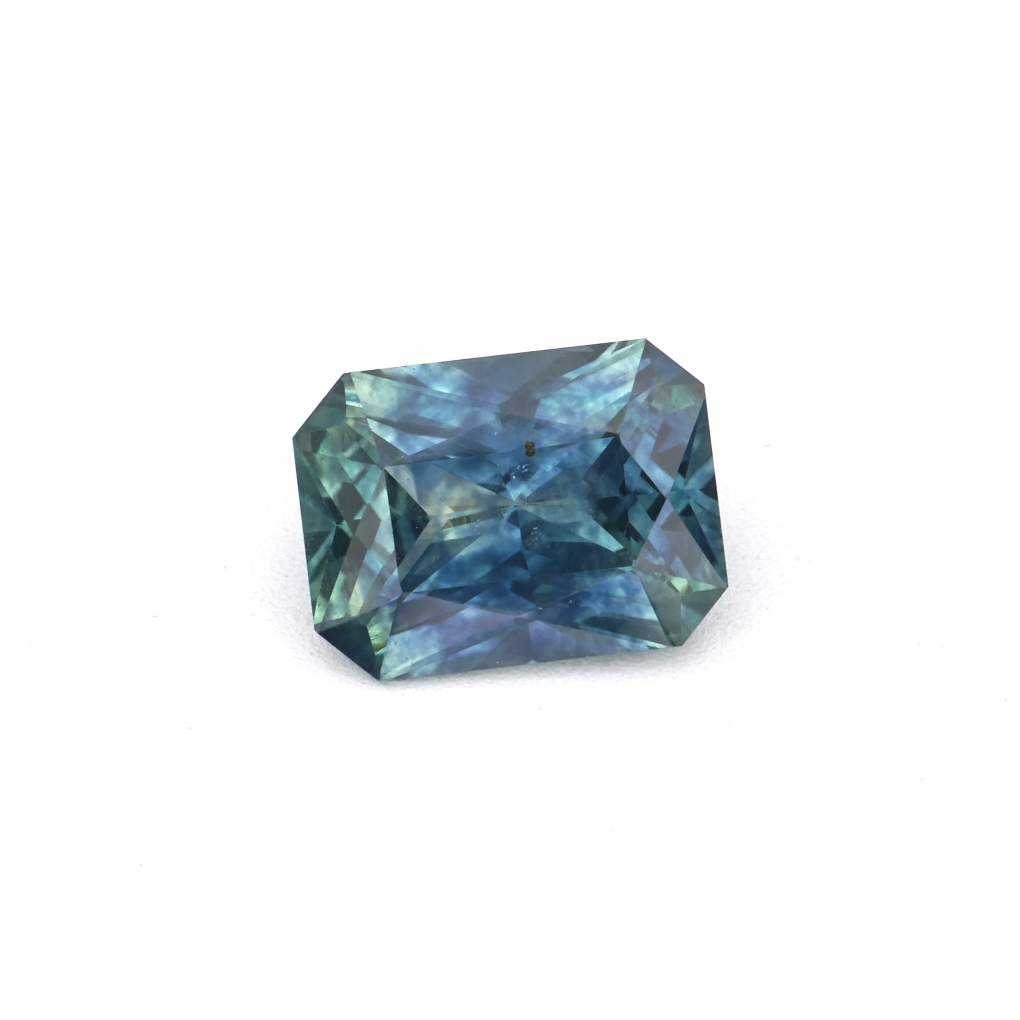 0.65ct Sapphire