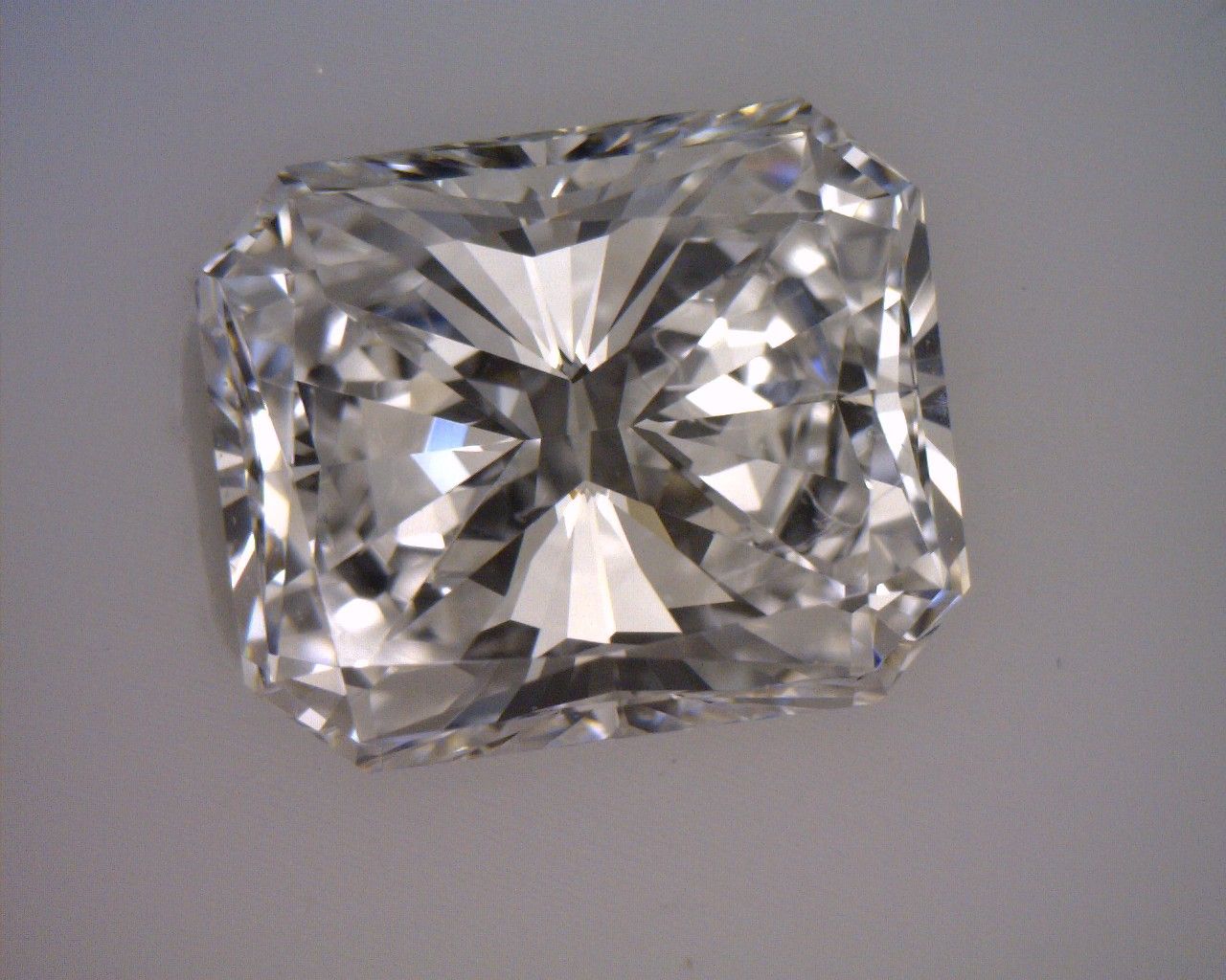Diamant 2,01 ct · naturel · radiant