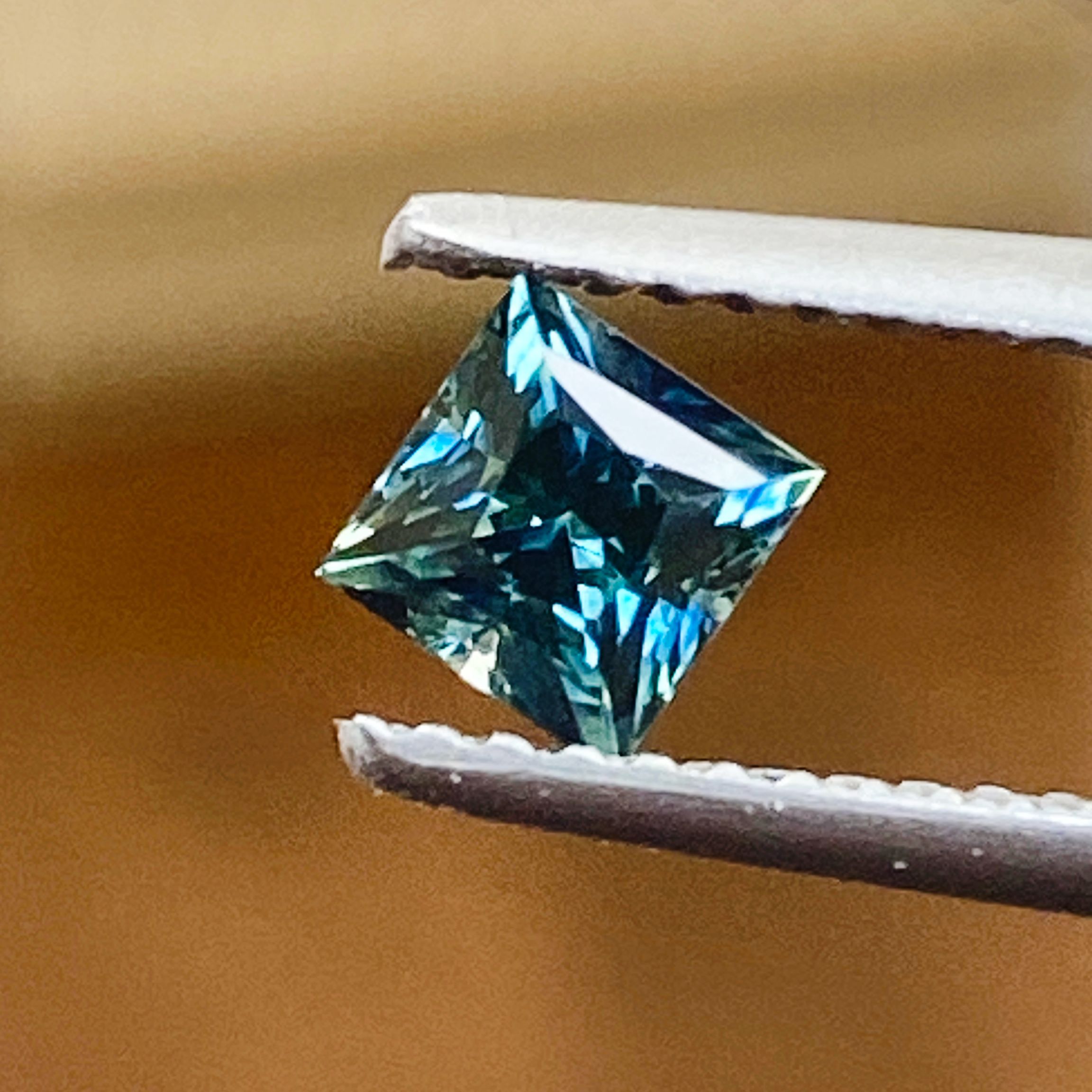 0.67ct Sapphire
