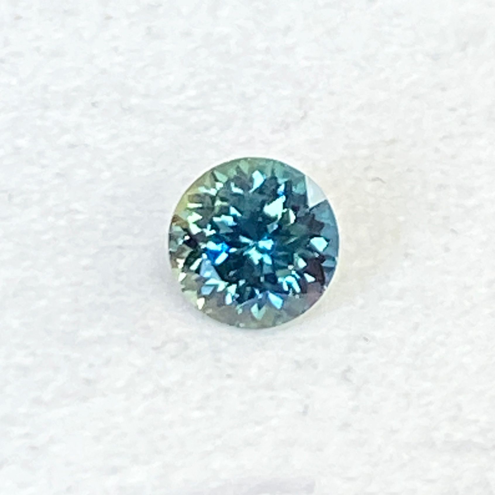 0.85ct Sapphire