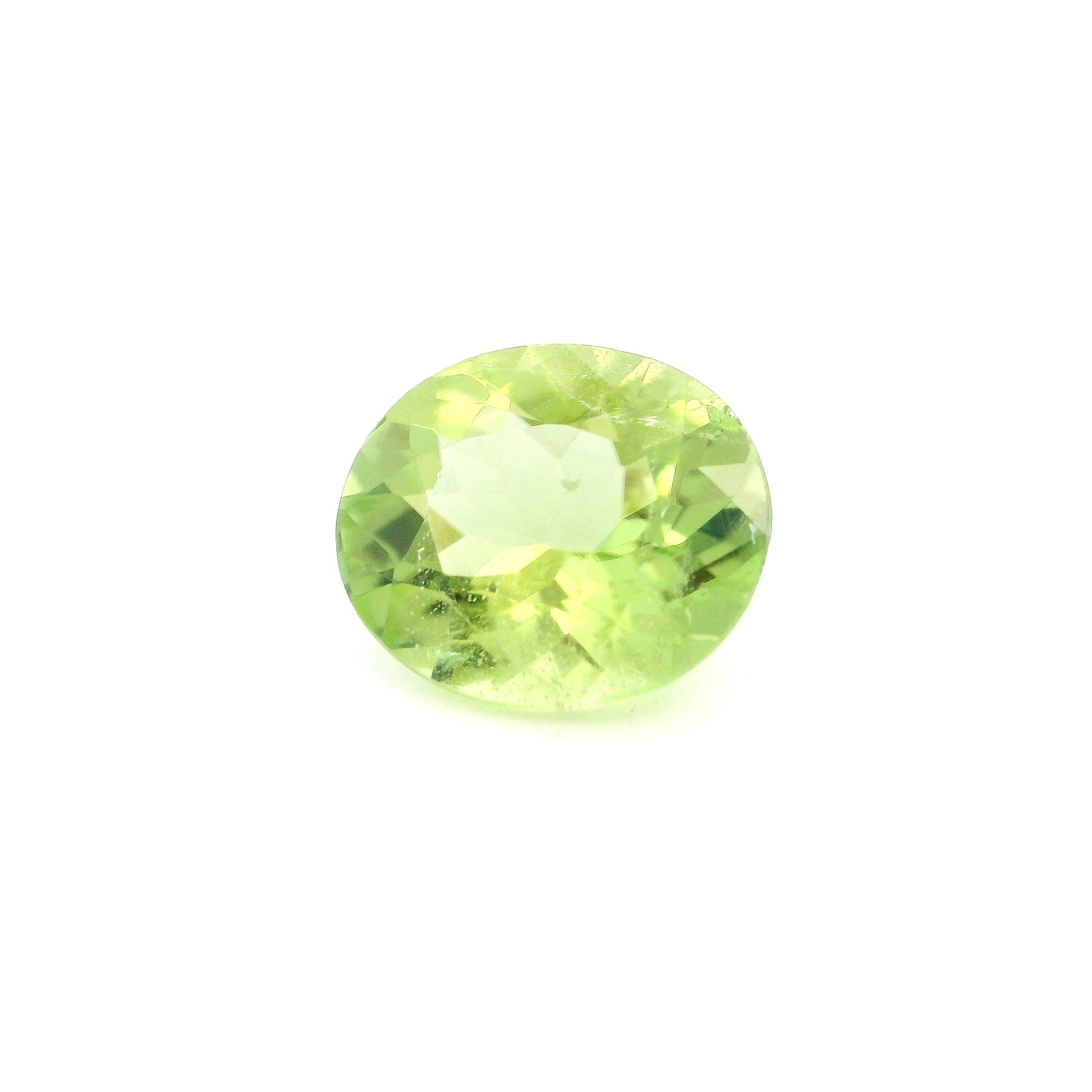 Certified Peridot Oval 2.12 ct gemstone, Green