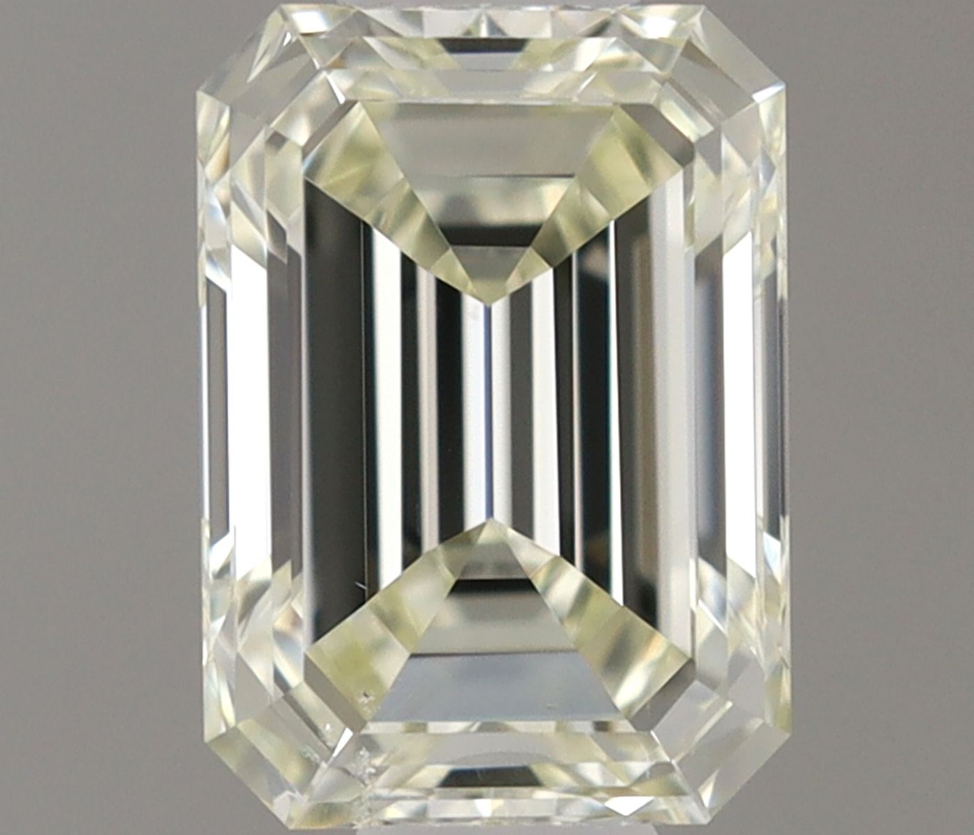 0.42 Carat K VS2 Emerald Diamond