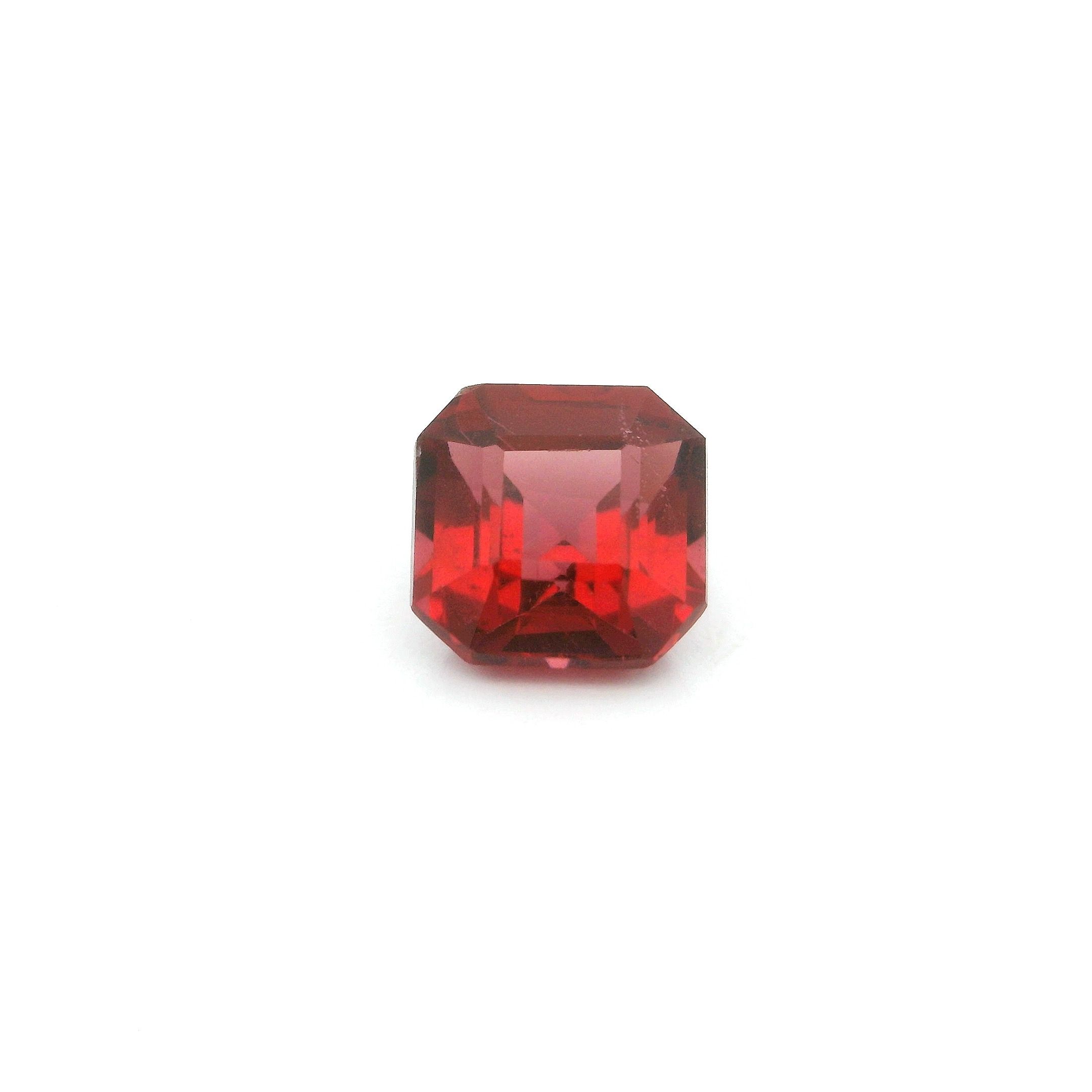 1.47ct GARNET