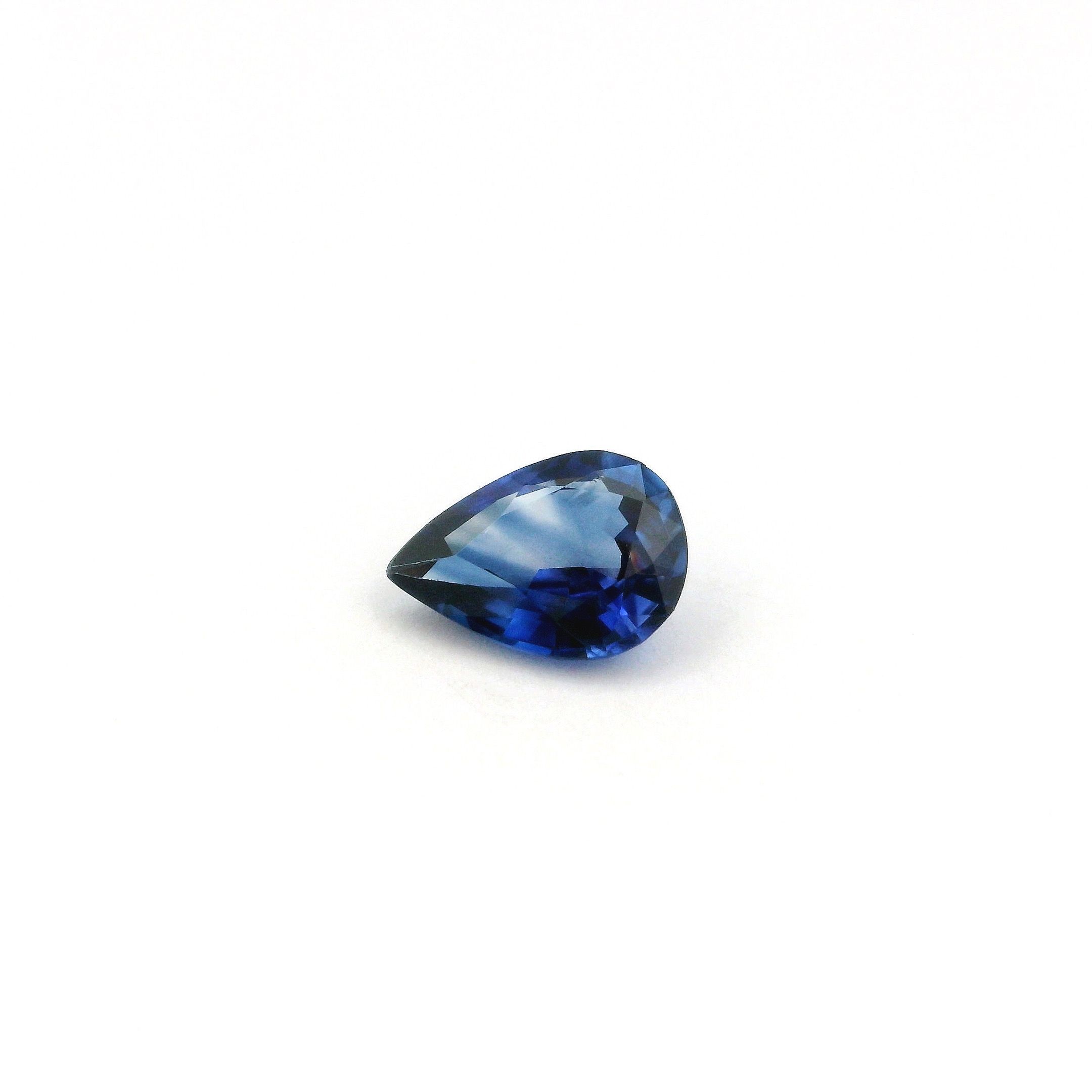 0.8ct SAPPHIRE