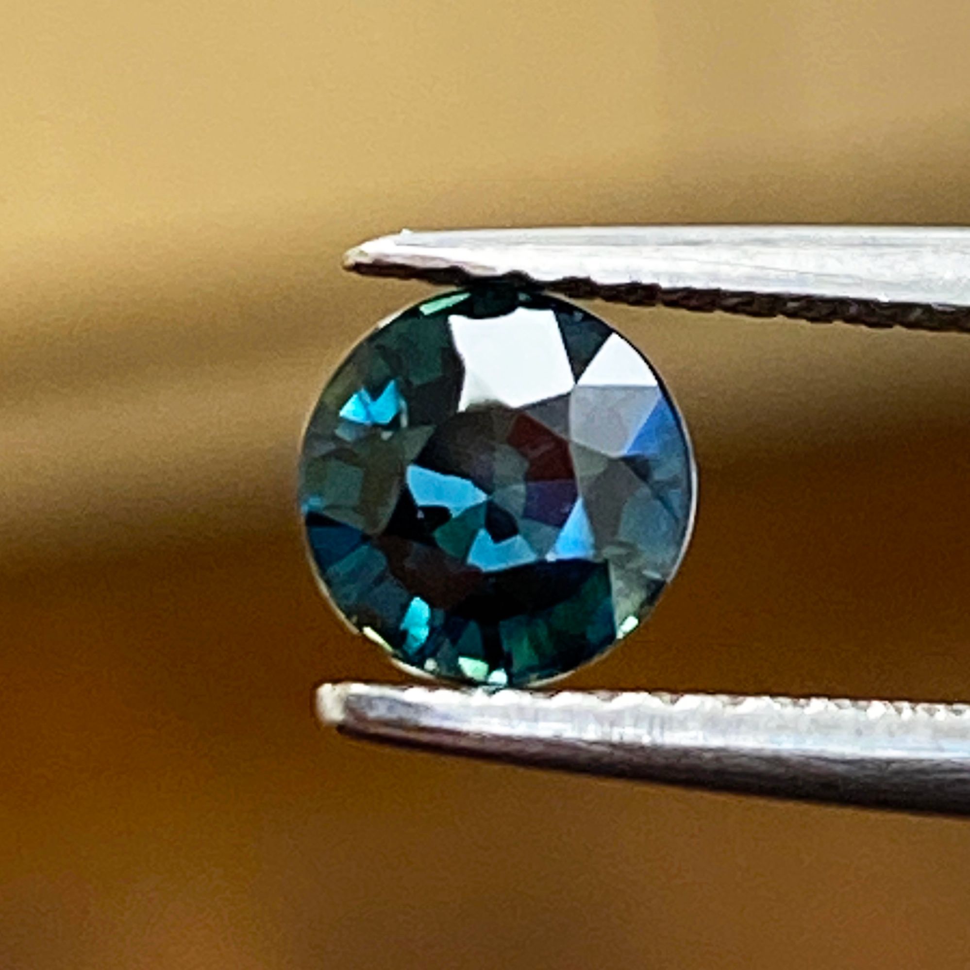 0.99ct Sapphire