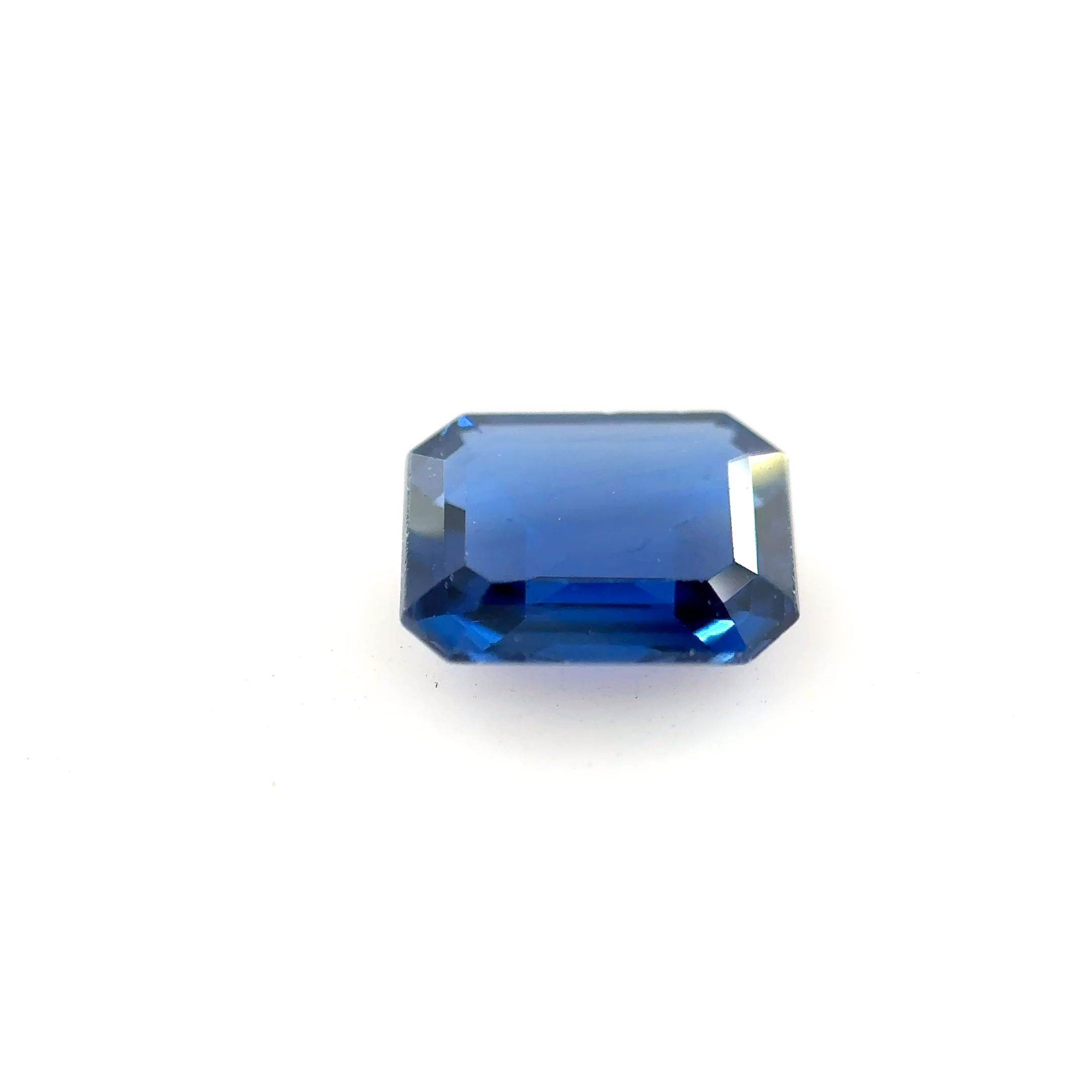 0.8ct SAPPHIRE