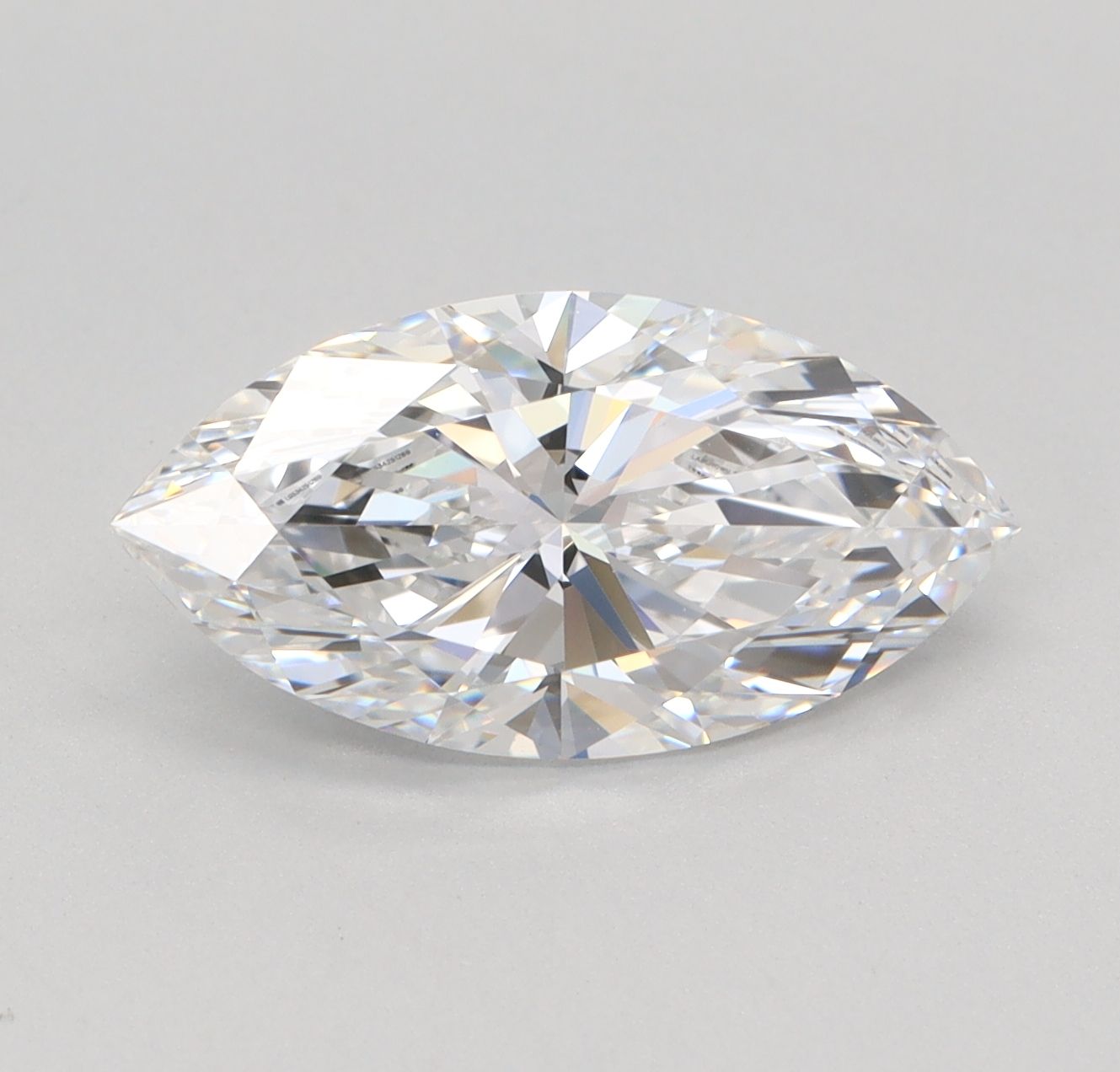 2.01ct Marquise E - VVS2 - Excellent cut - LD296392