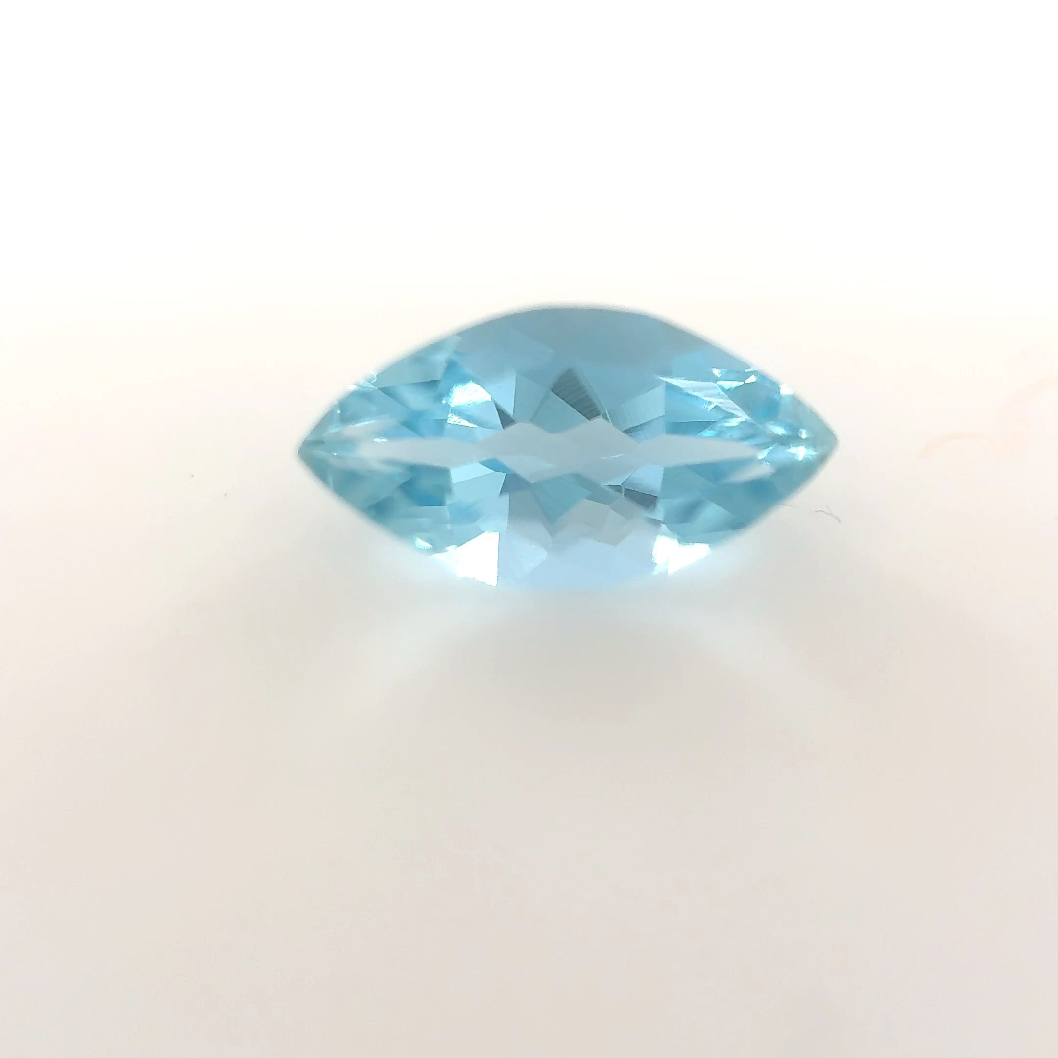 0.92ct AQUAMARINE