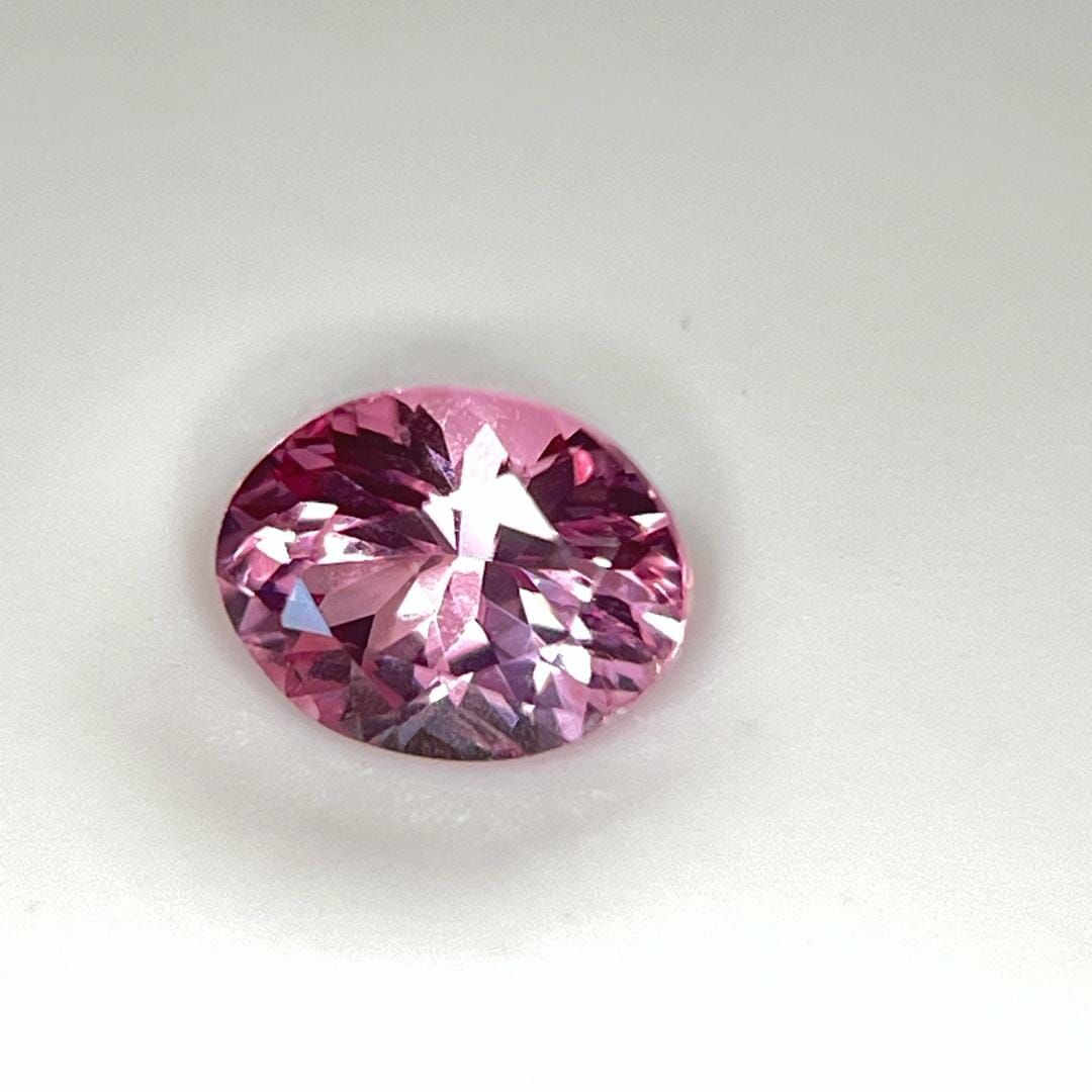 0.86ct SPINEL