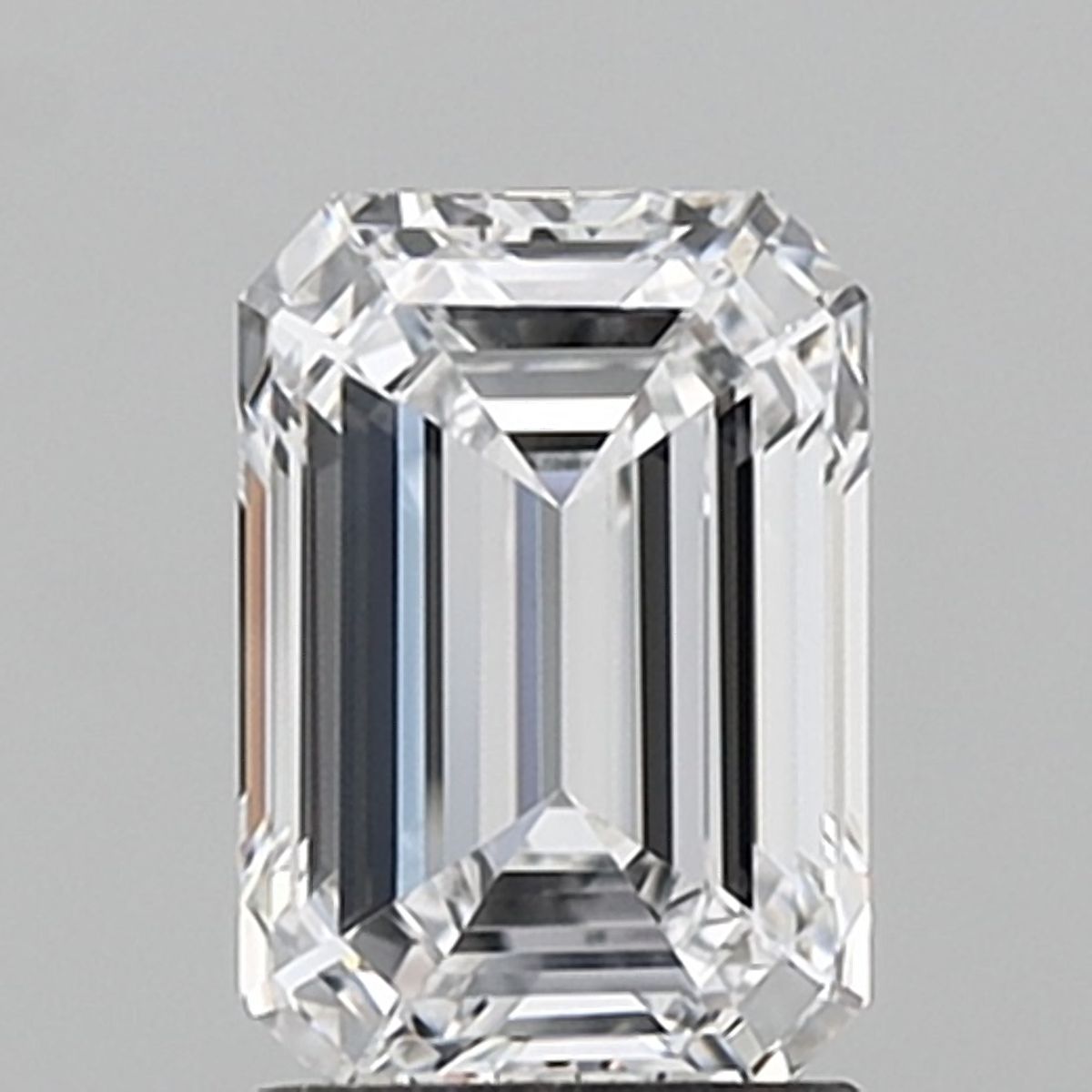 2.01ct Emerald D - VVS2 - Excellent cut - LD56312