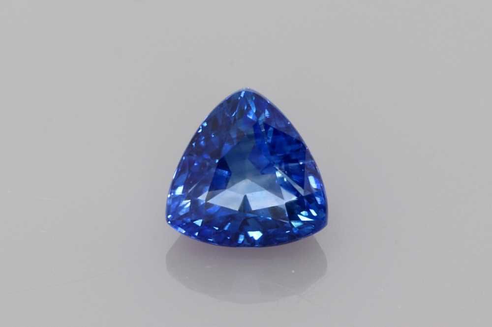 0.85ct Sapphire
