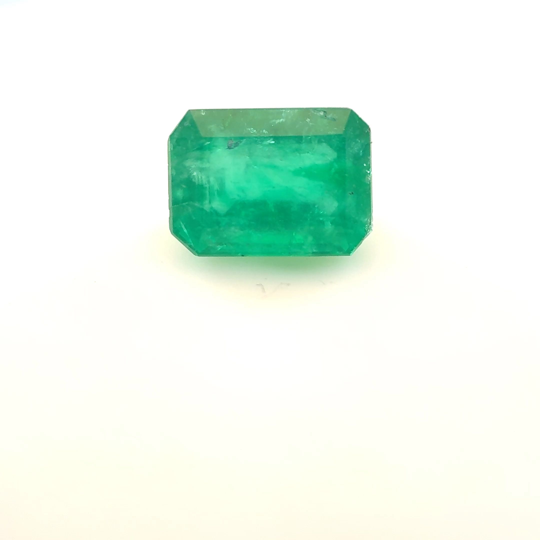 0.97ct EMERALD