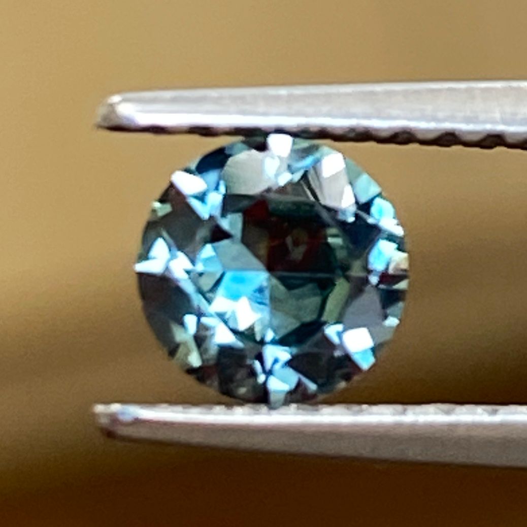 0.54ct Sapphire