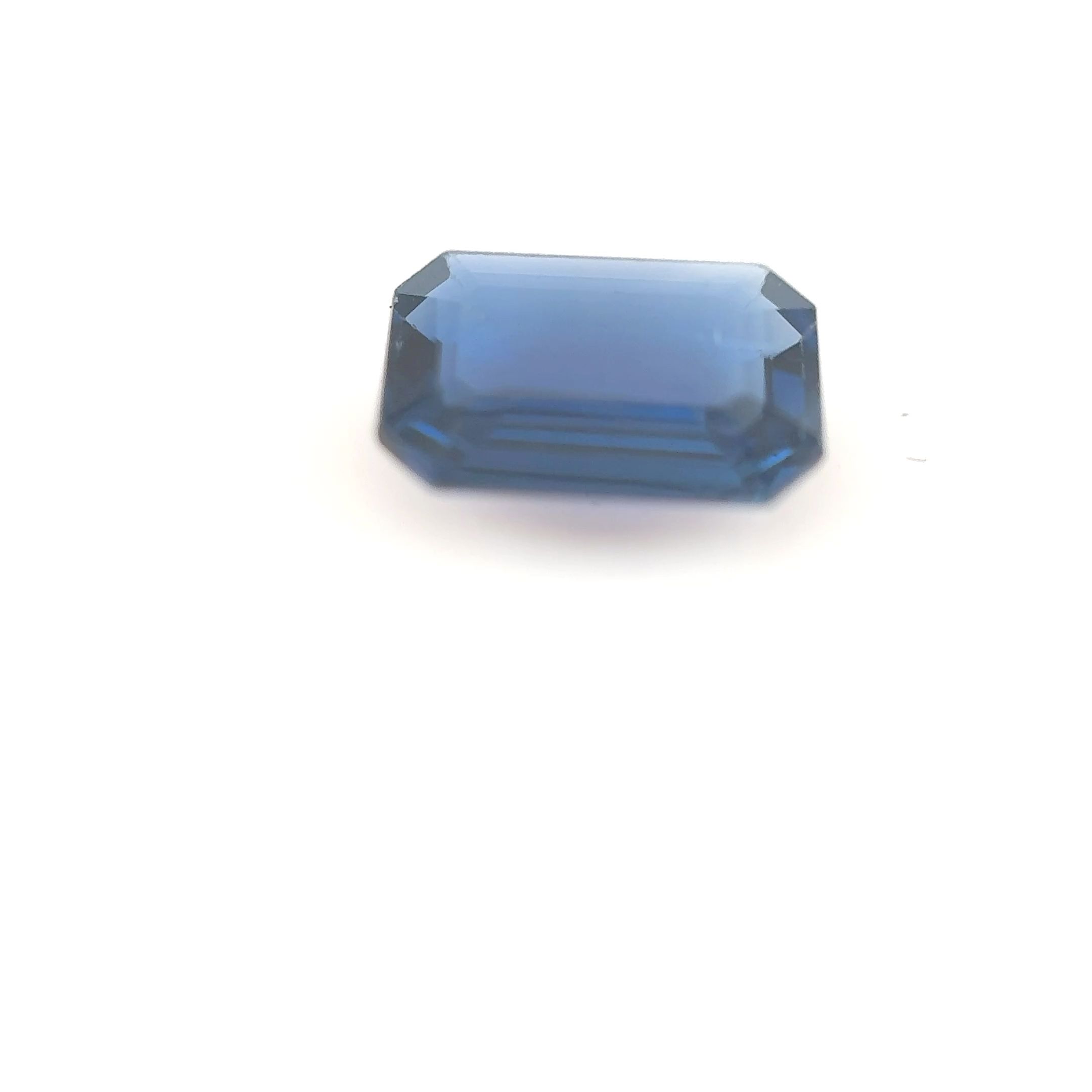 0.9ct SAPPHIRE