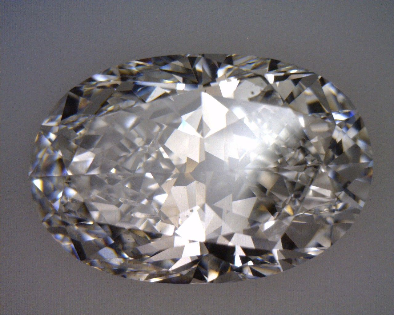 5,02 ct Owalny diament naturalny