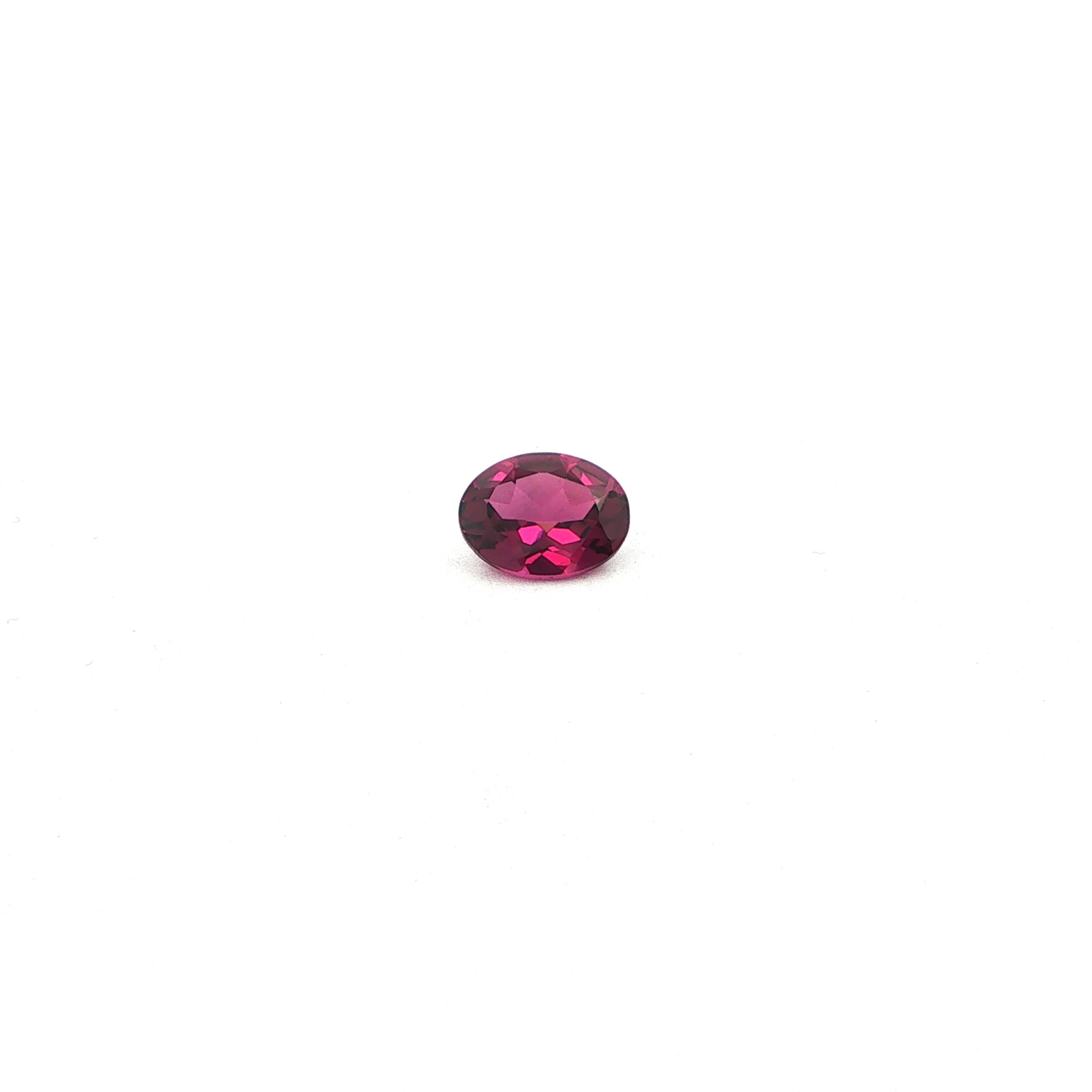 1.37ct GARNET