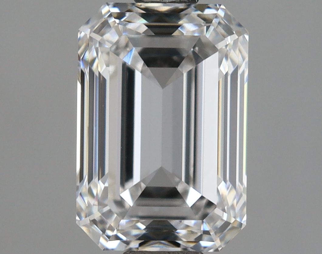 2.03ct Emerald D - VVS1 - Excellent cut - LD360857