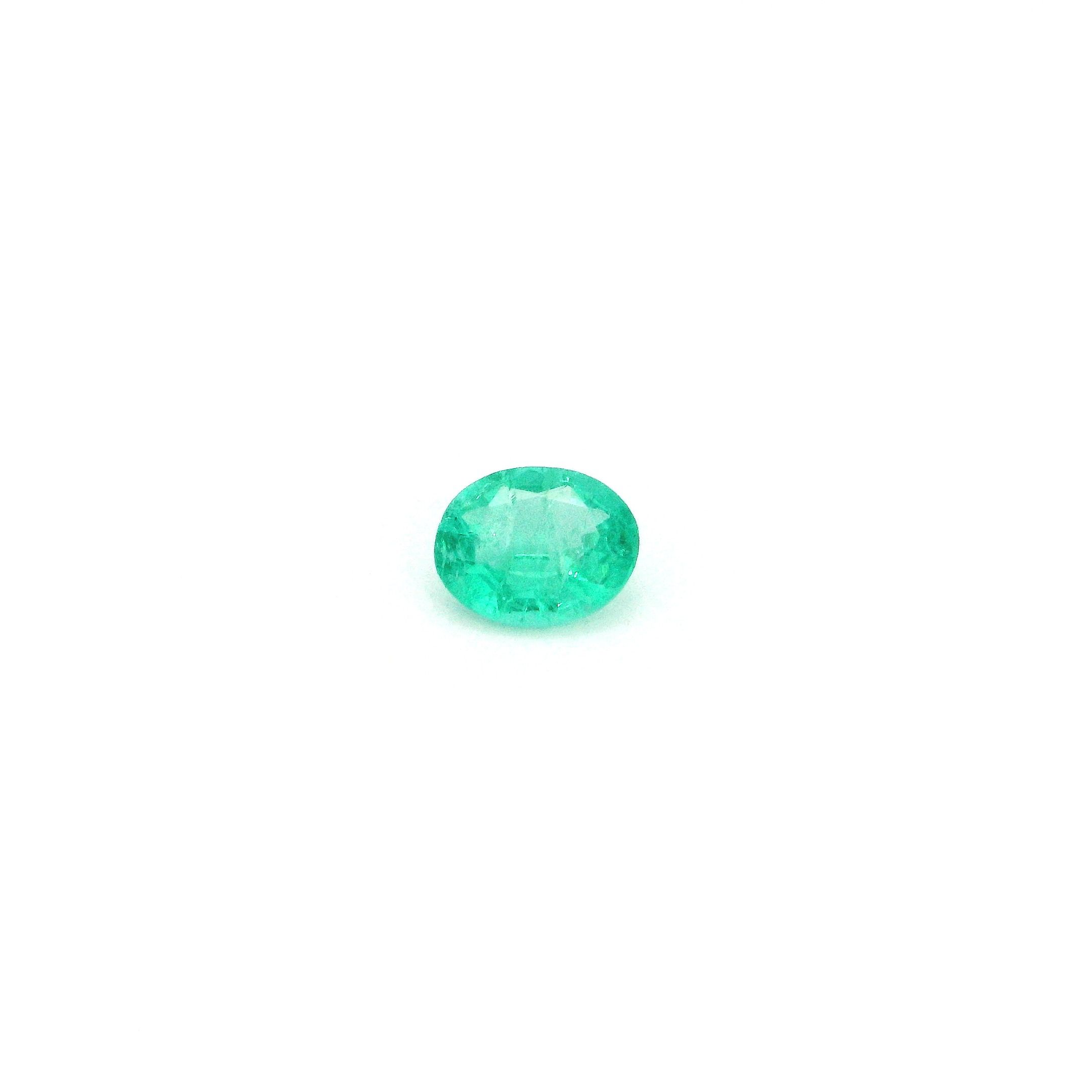 0.24ct OVAL EMERALD