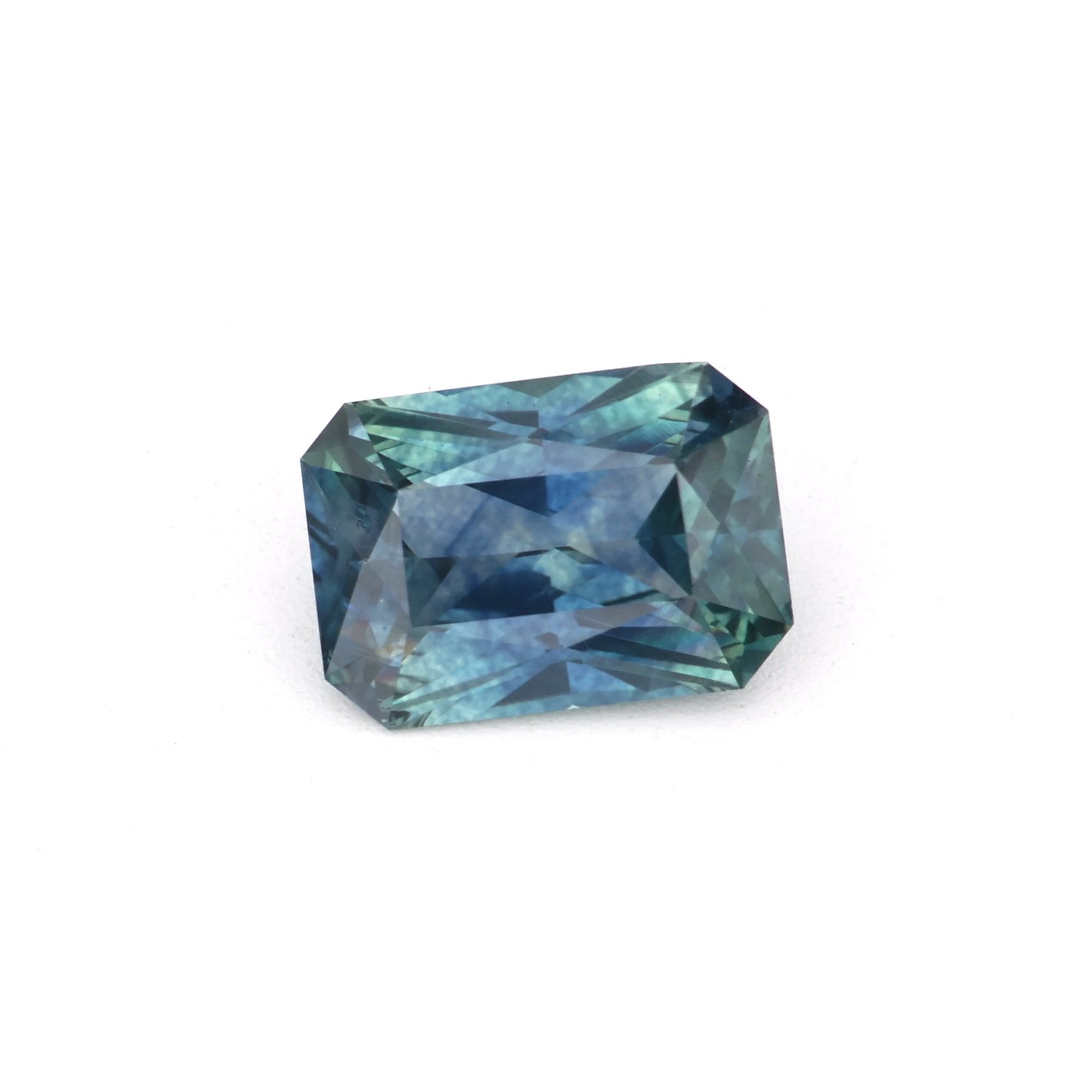 0.77ct Sapphire