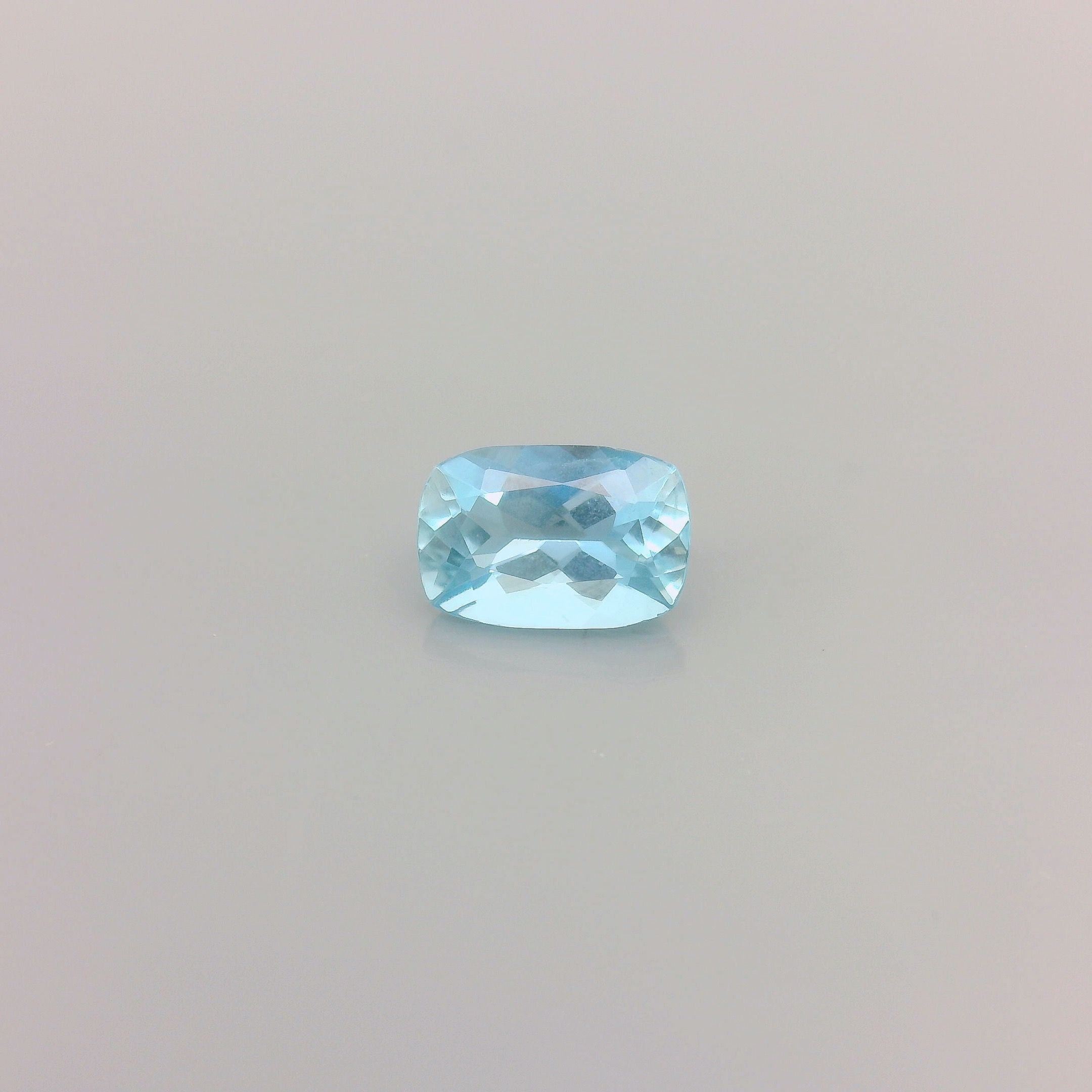 0.51 ct Cushion Blue Aquamarine