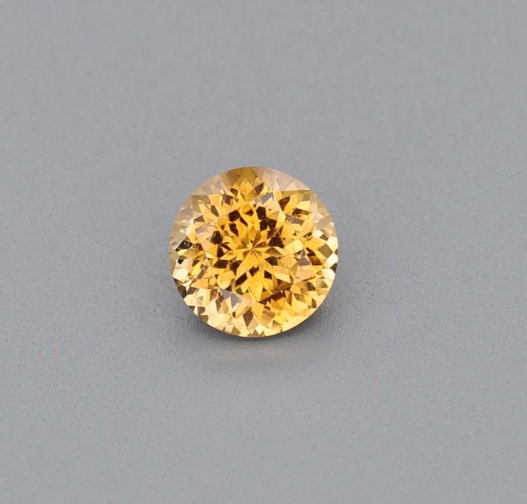 0.61ct Sapphire