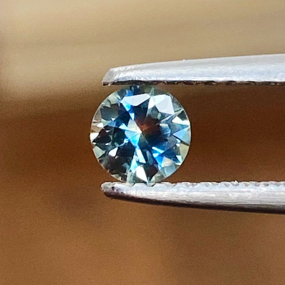0.35ct Sapphire