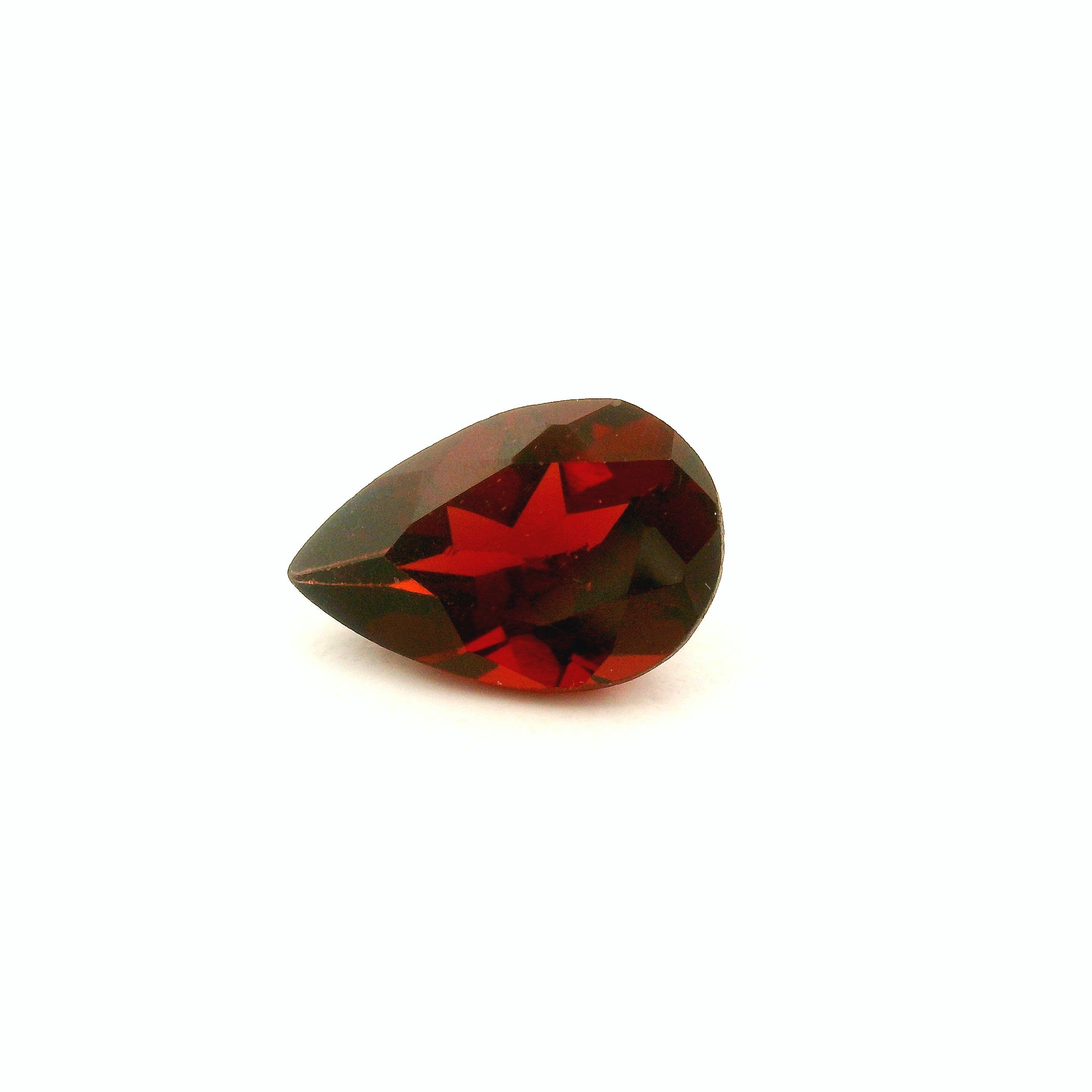 Certified Garnet Pear 1.49 ct gemstone, Red