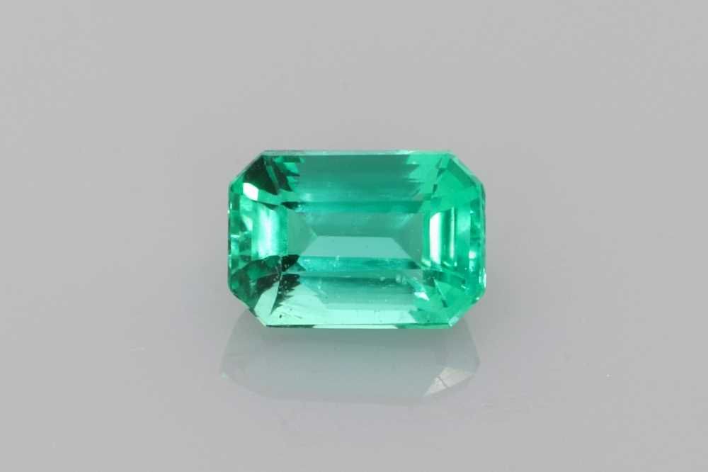 0.88ct Emerald