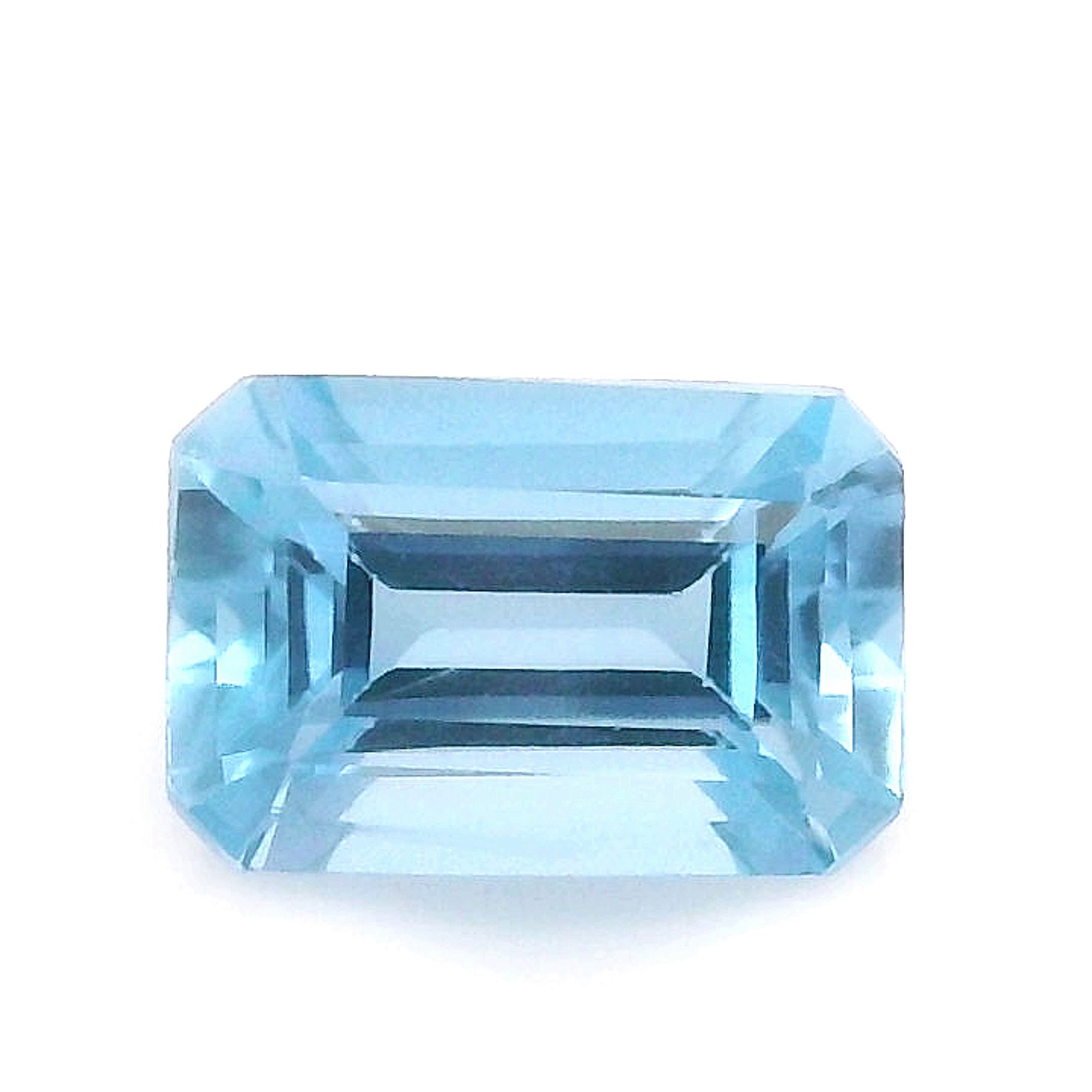 0.57 ct Emerald Blue Aquamarine