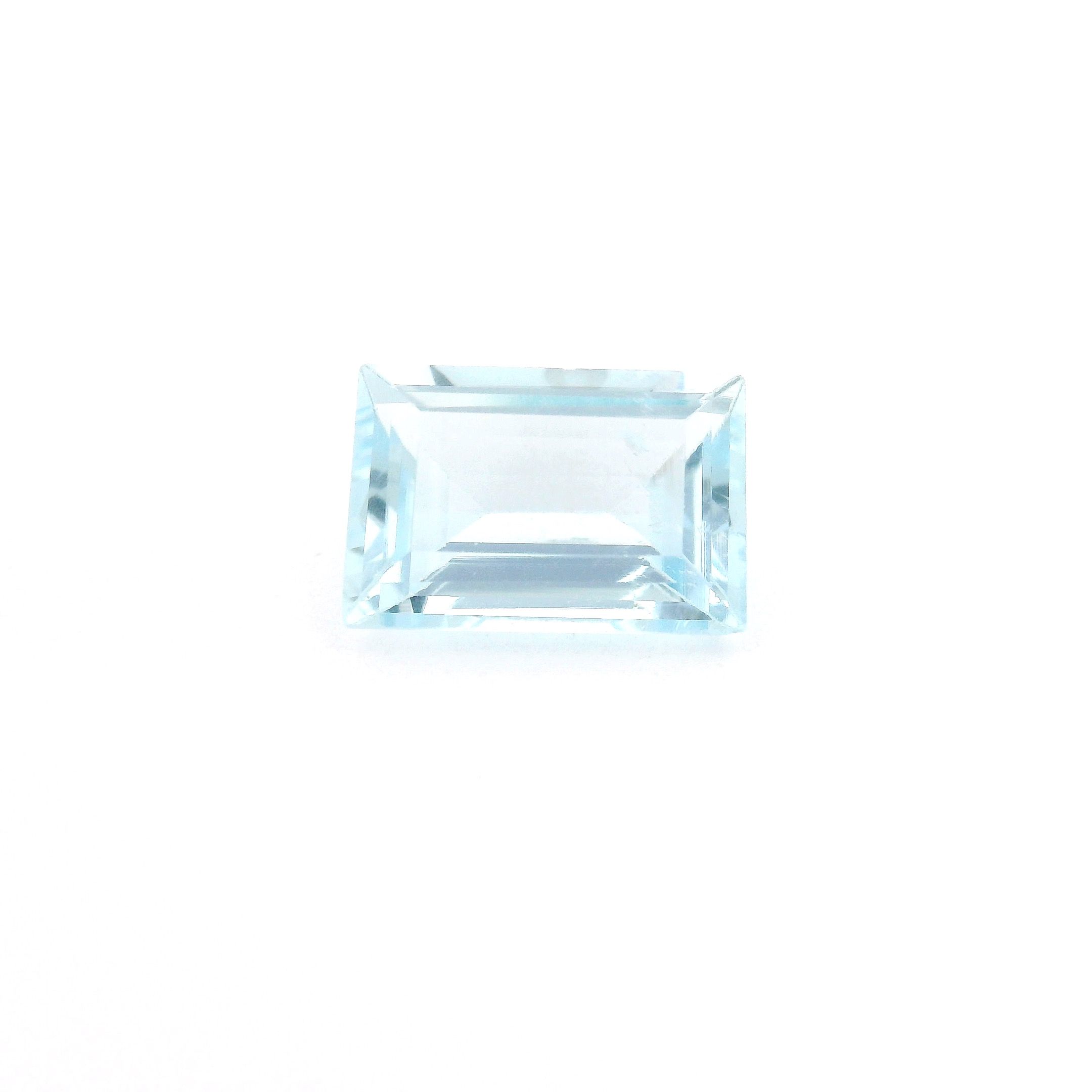 1.71 ct Rectangular Blue Aquamarine