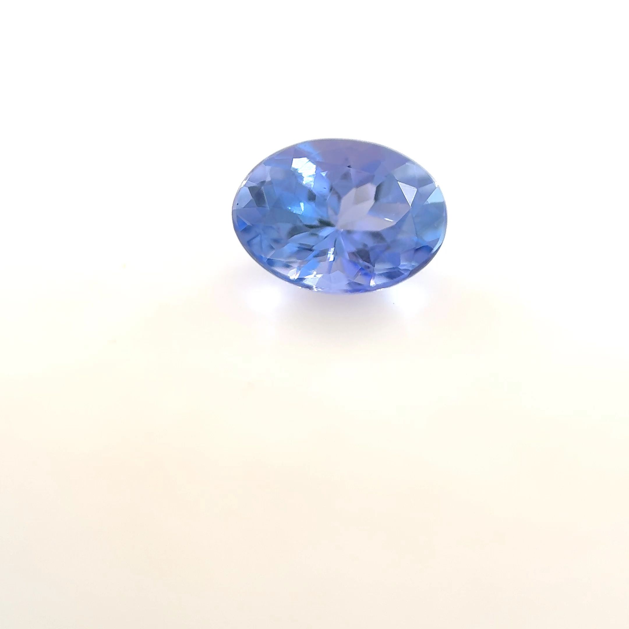 0.92ct TANZANITE
