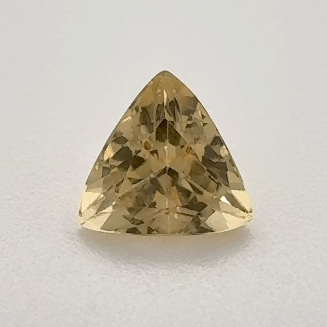 0.9ct TOPAZ