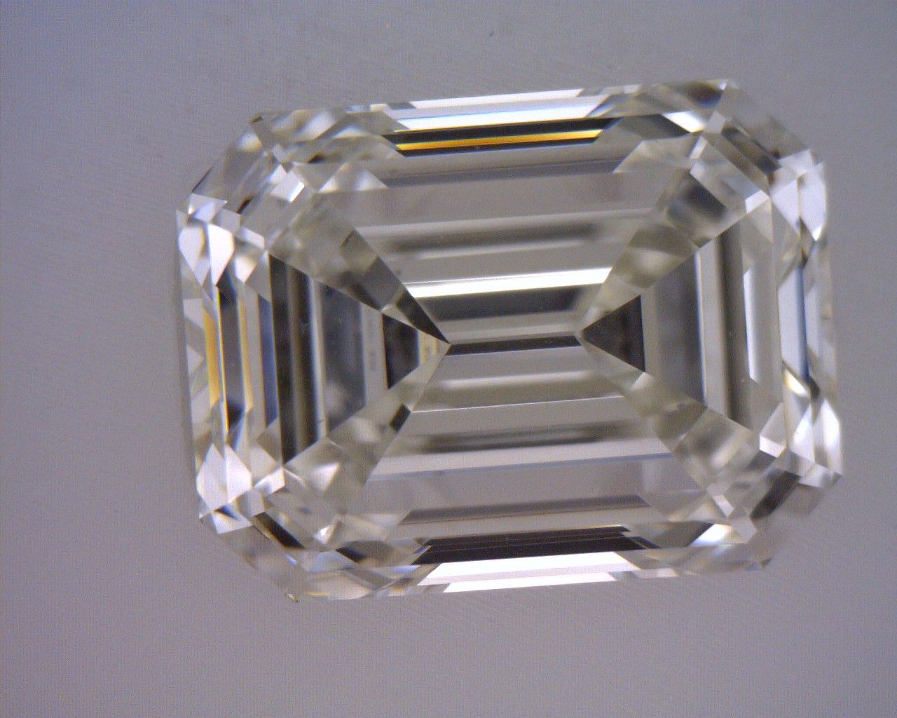 Diamant 2,01 ct · naturel · Émeraude