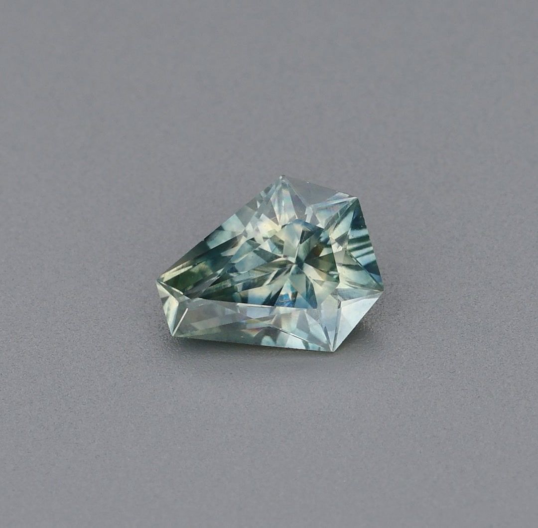 0.77ct Sapphire