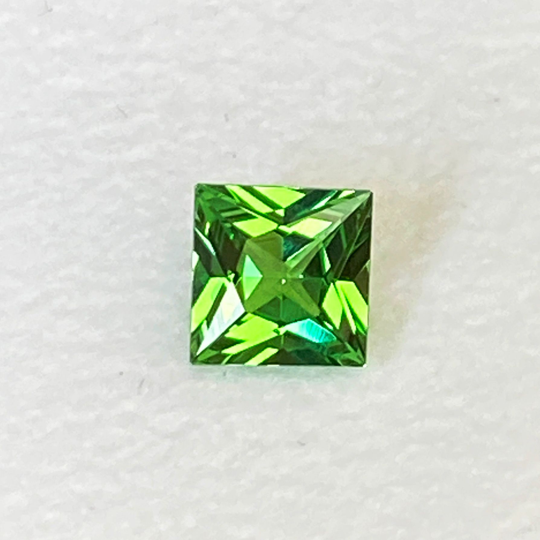 0.7ct Garnet