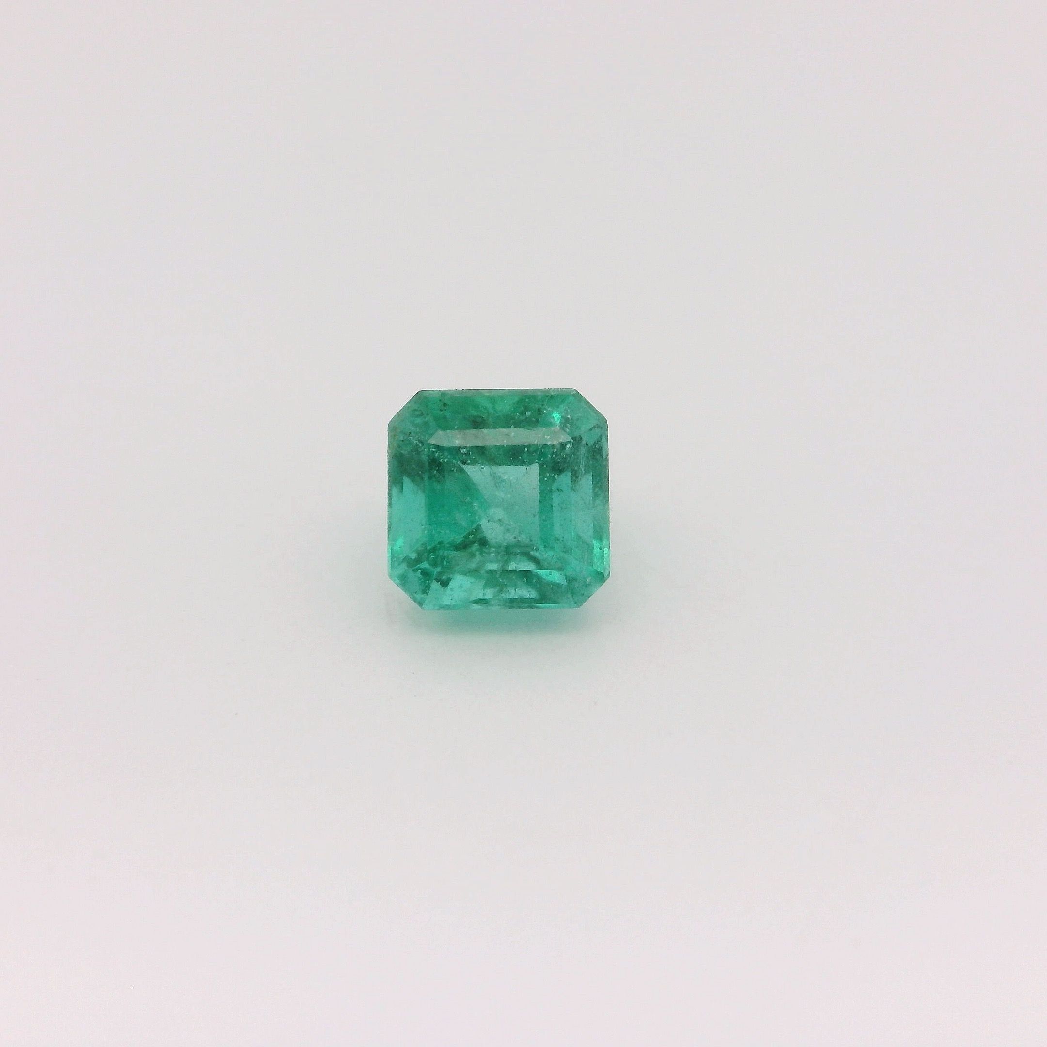 0.95ct EMERALD