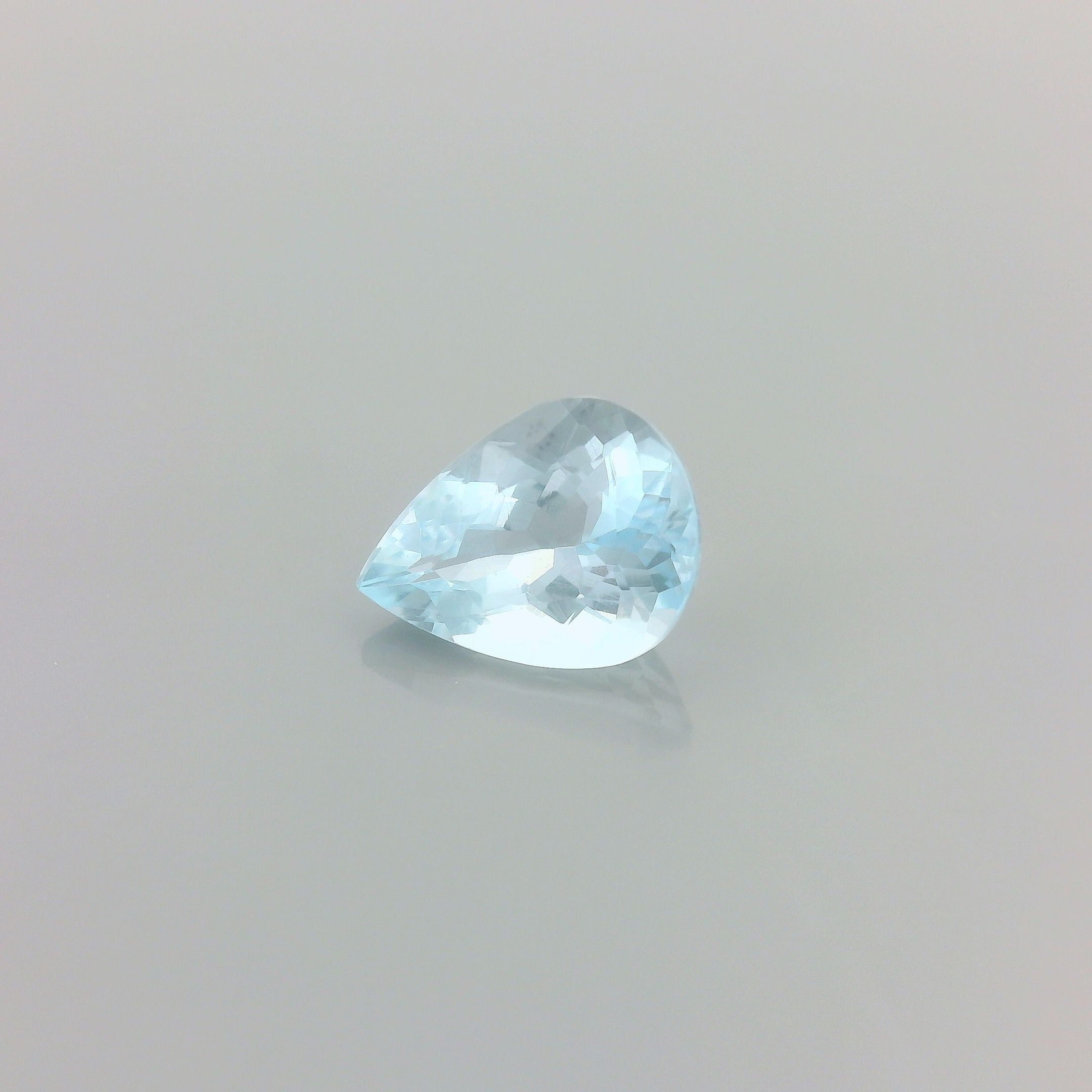 0.97ct AQUAMARINE