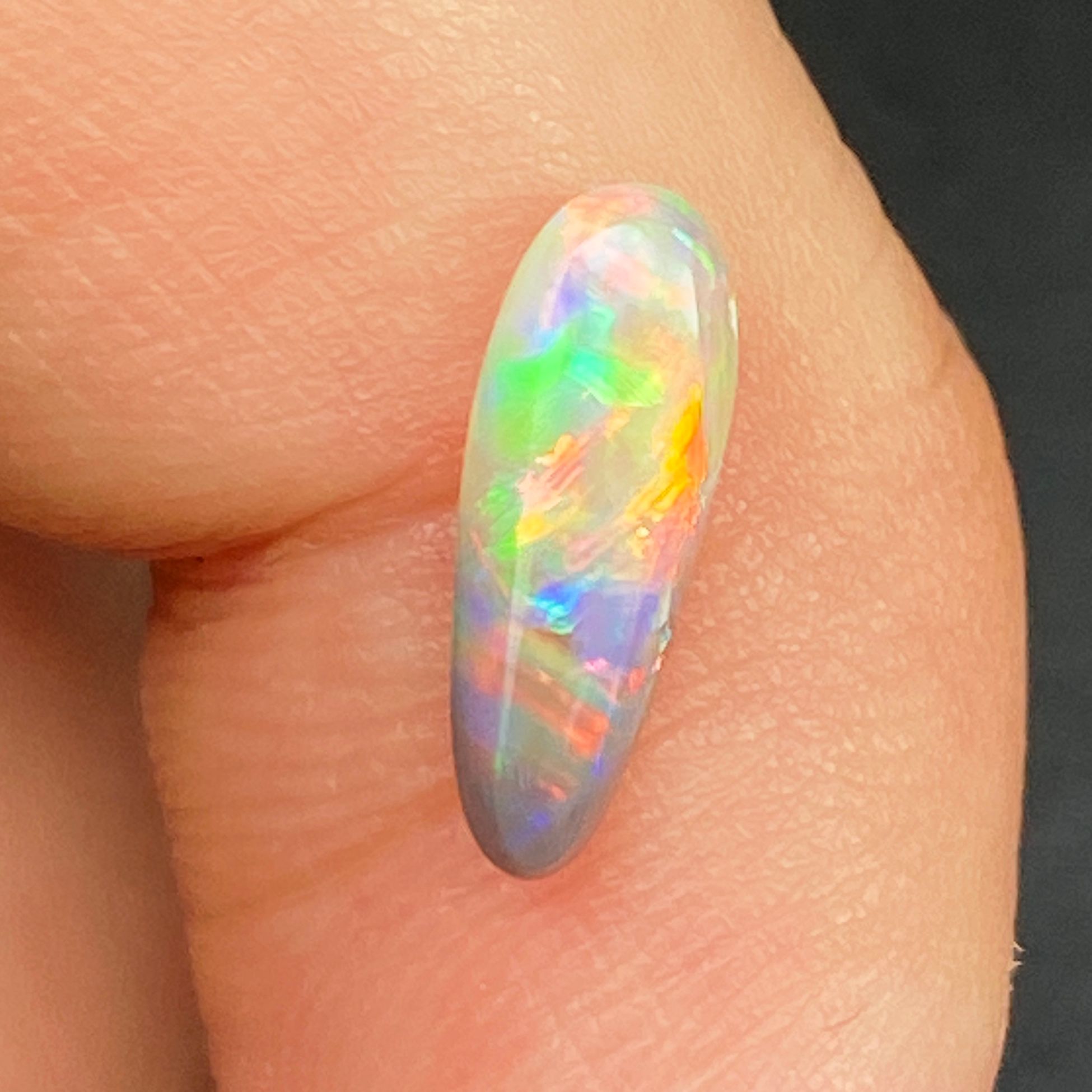 0.9ct Opal