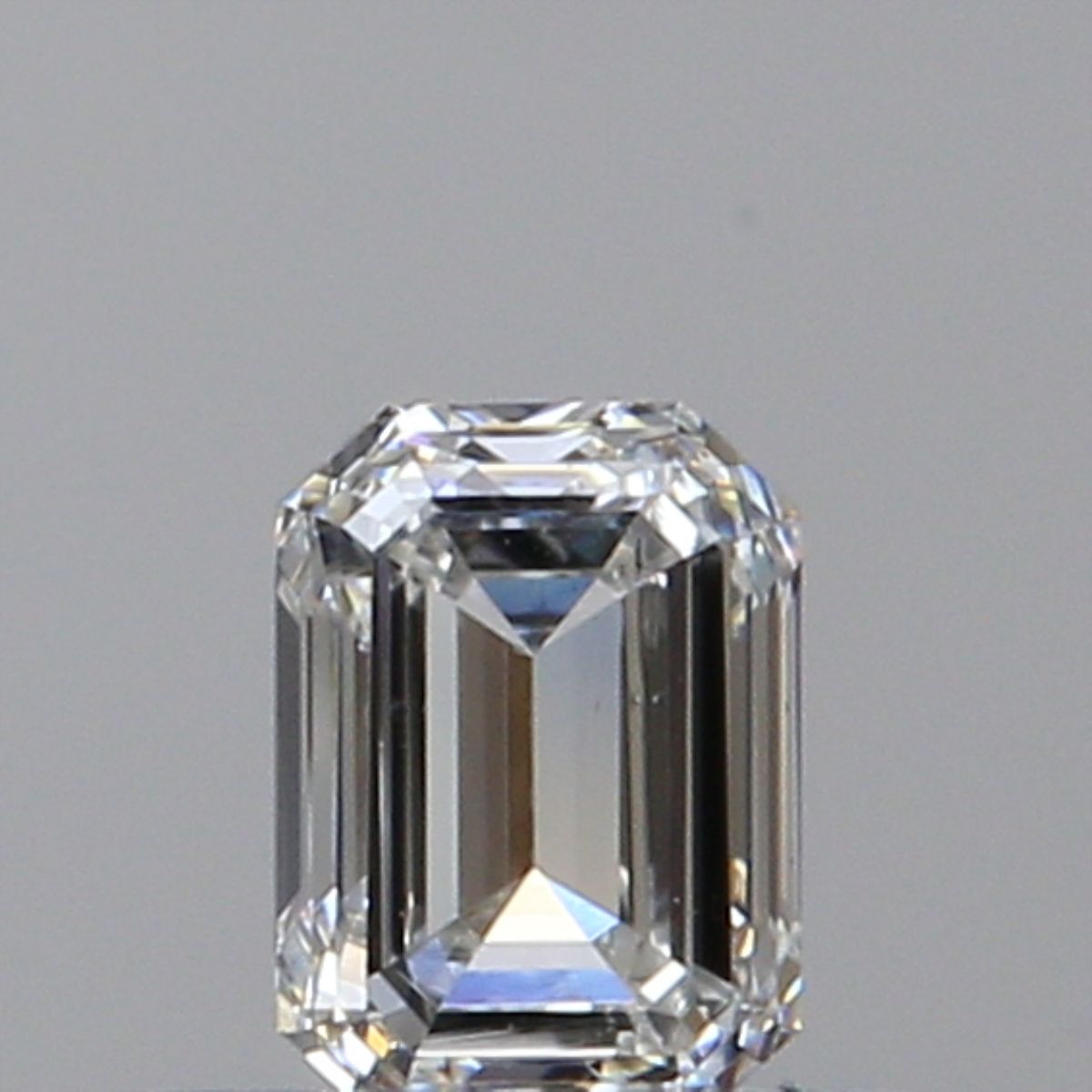 0.29 Carat D SI1 Emerald Diamond