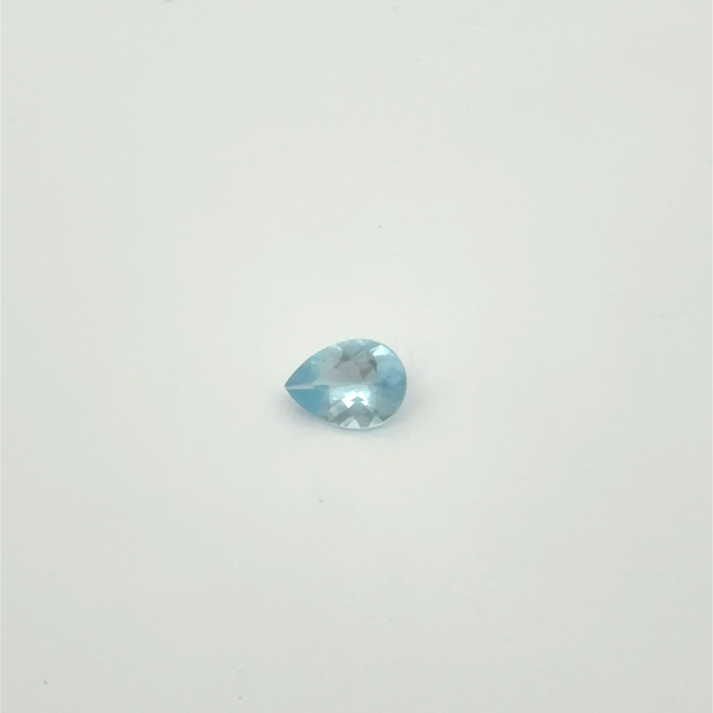 Certified Aquamarine Pear 0.54 ct gemstone, Blue