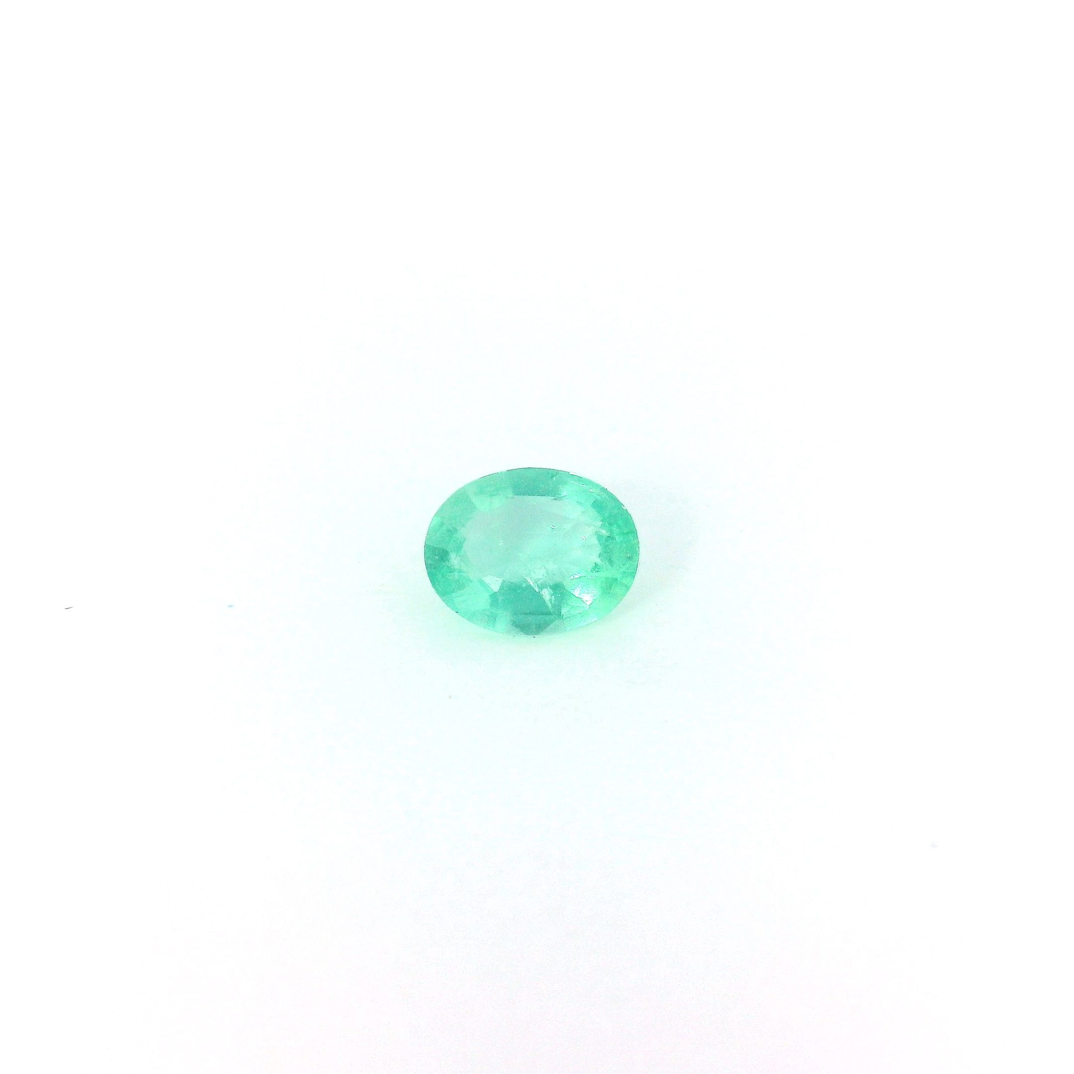 0.28ct OVAL EMERALD