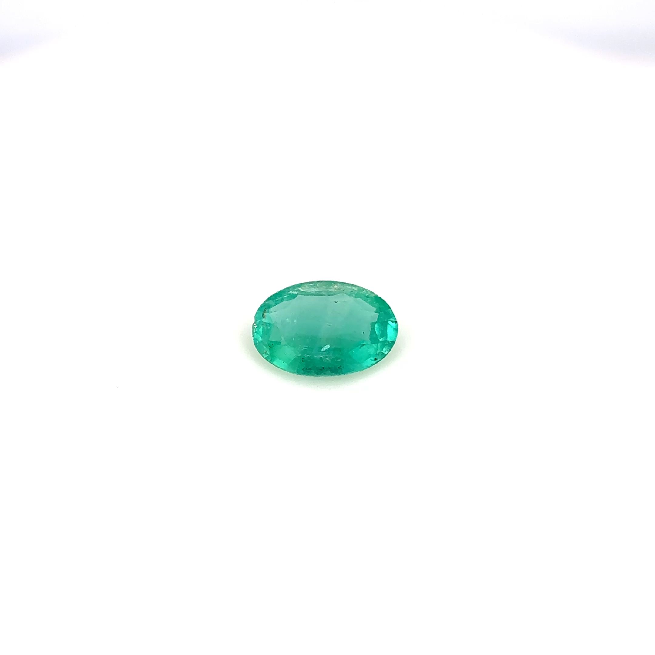 Certified Emerald Oval 0.30 ct gemstone, Green