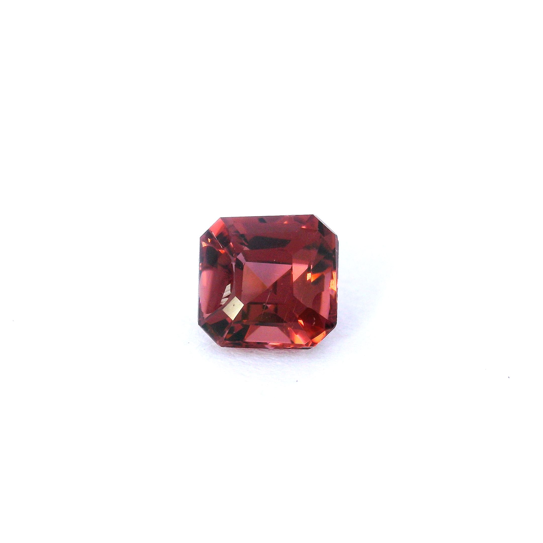 1.3ct GARNET