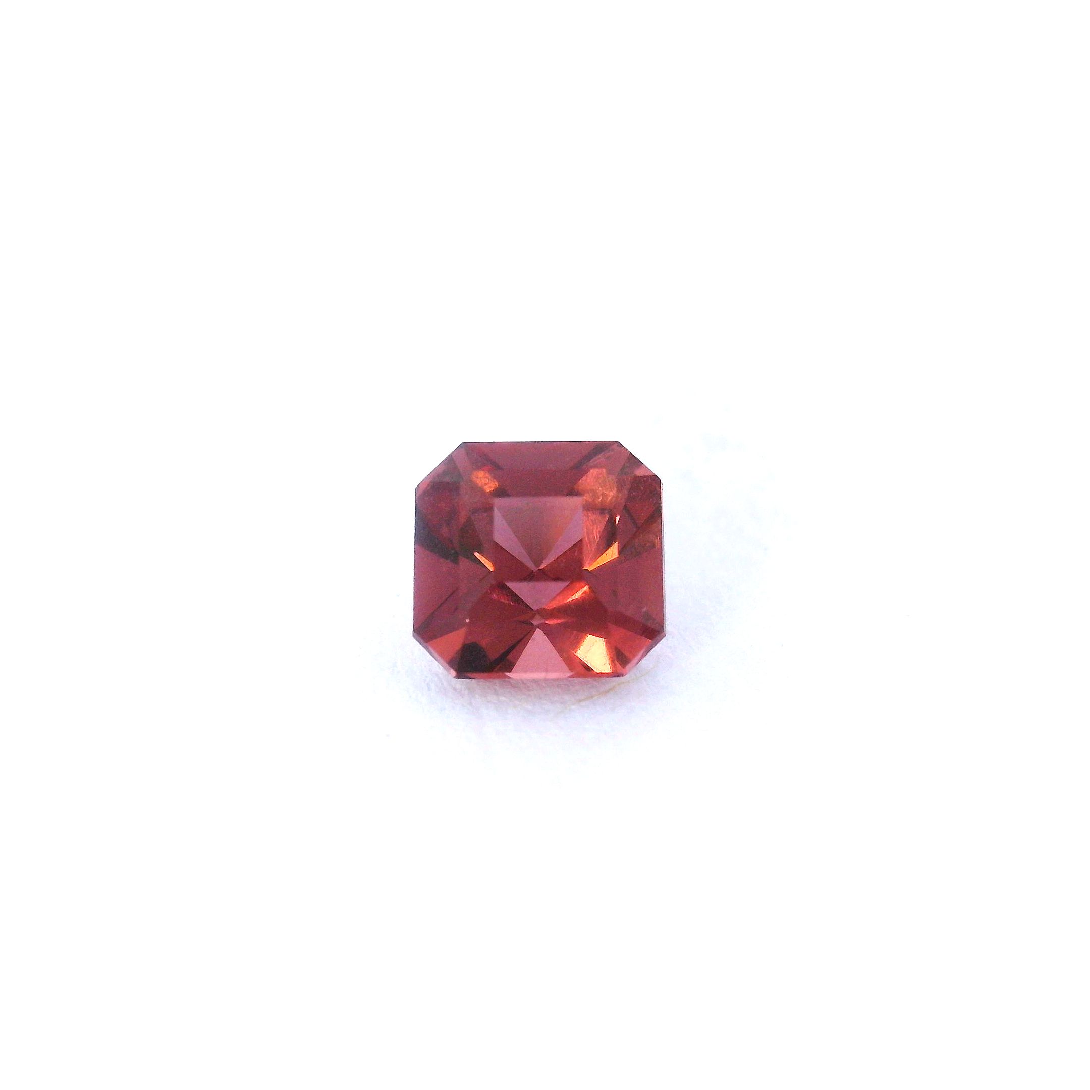1.03ct GARNET